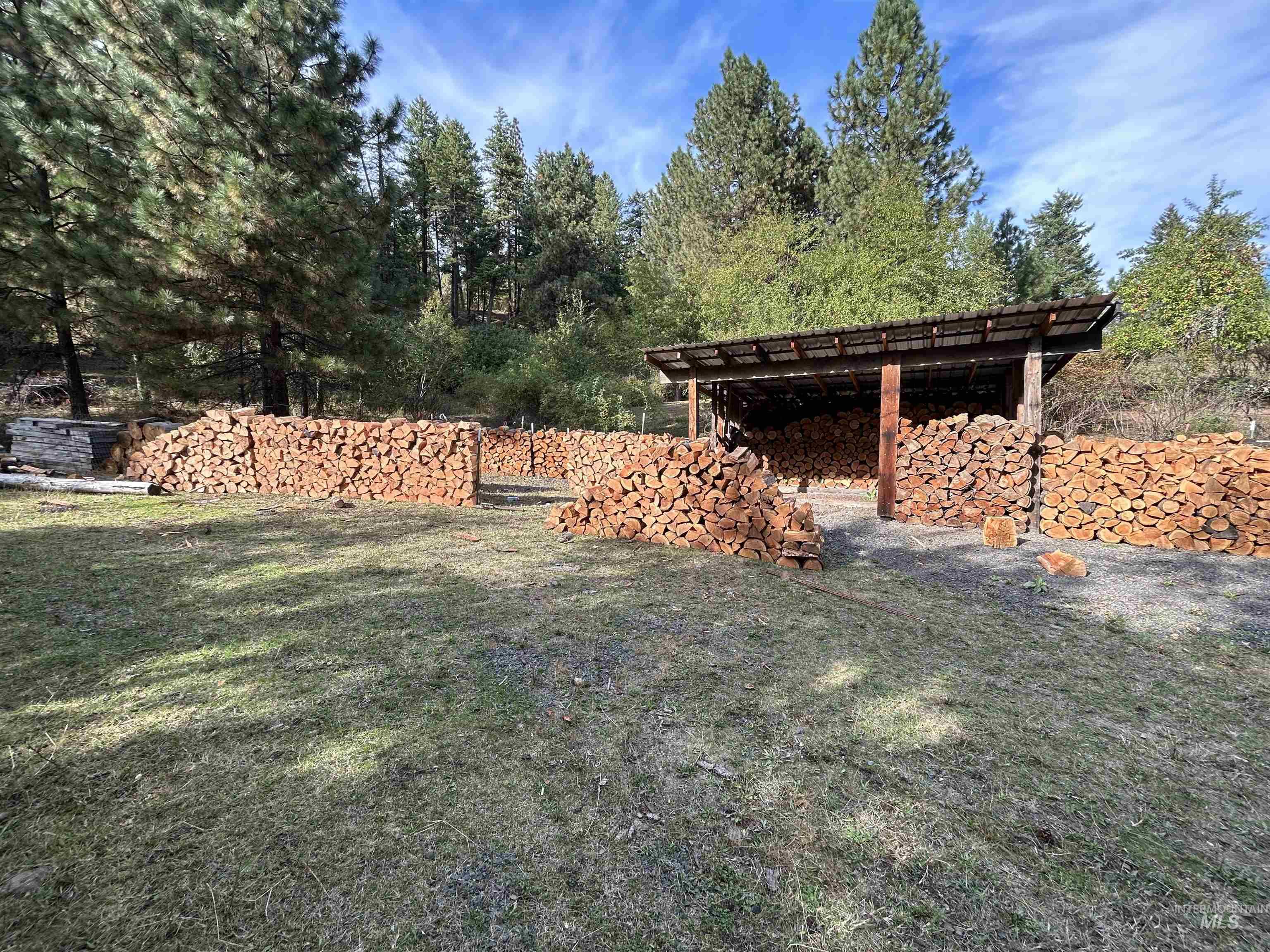 4633 Harmony Heights, Orofino, Idaho 83544, 3 Bedrooms, 1 Bathroom, Residential For Sale, Price $524,000,MLS 98971540