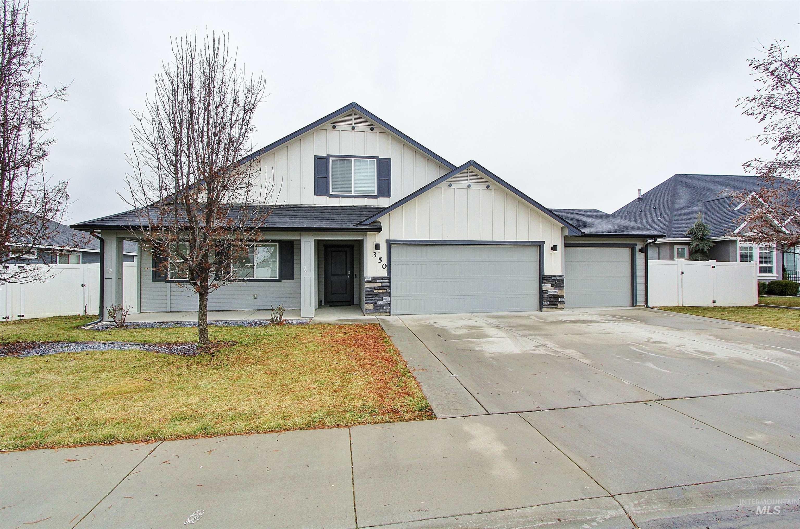 350 Syringa Springs Dr., Fruitland, Idaho 83619, 3 Bedrooms, 2 Bathrooms, Residential For Sale, Price $575,000,MLS 98971541