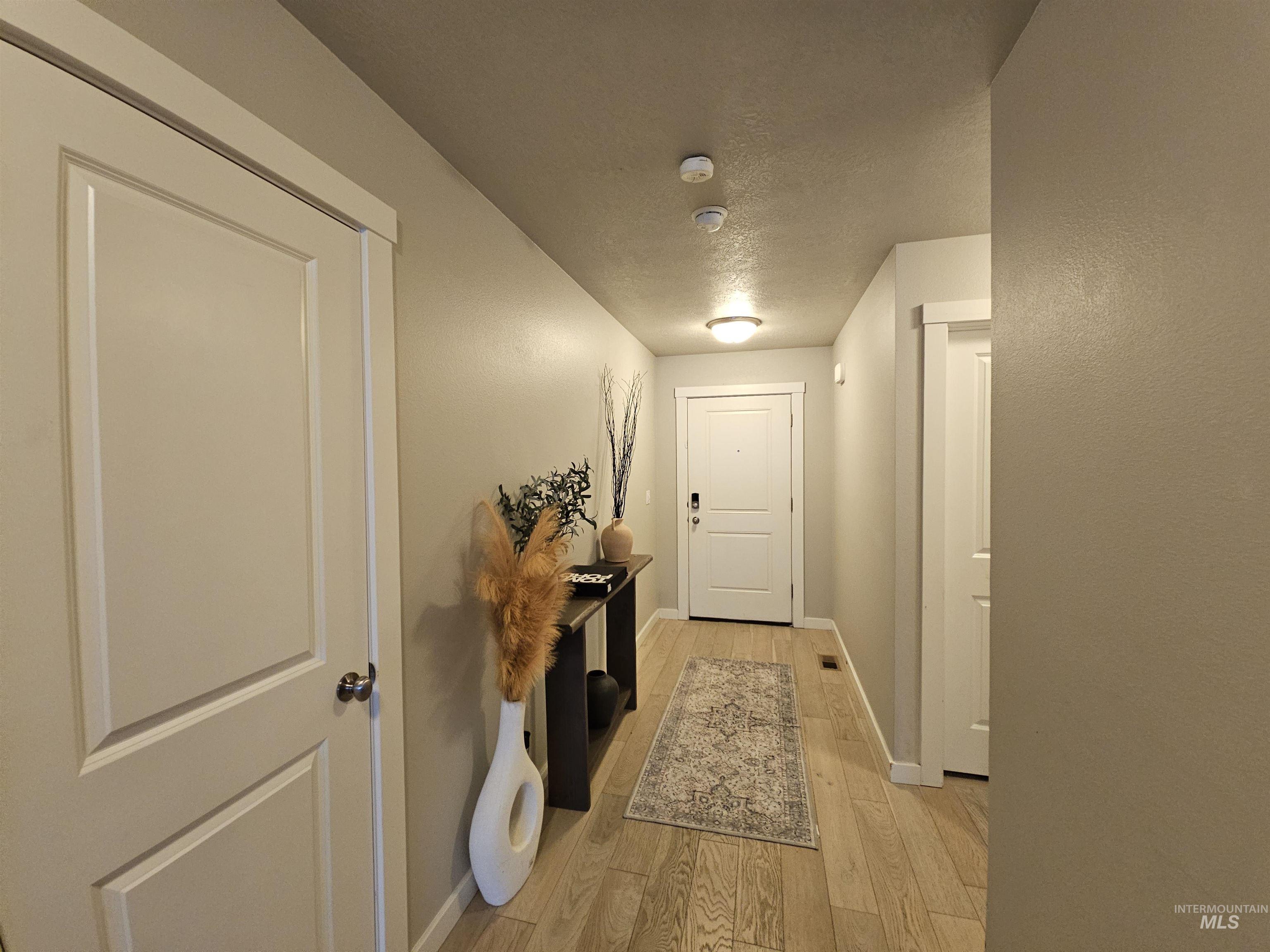 350 Syringa Springs Dr., Fruitland, Idaho 83619, 3 Bedrooms, 2 Bathrooms, Residential For Sale, Price $575,000,MLS 98971541