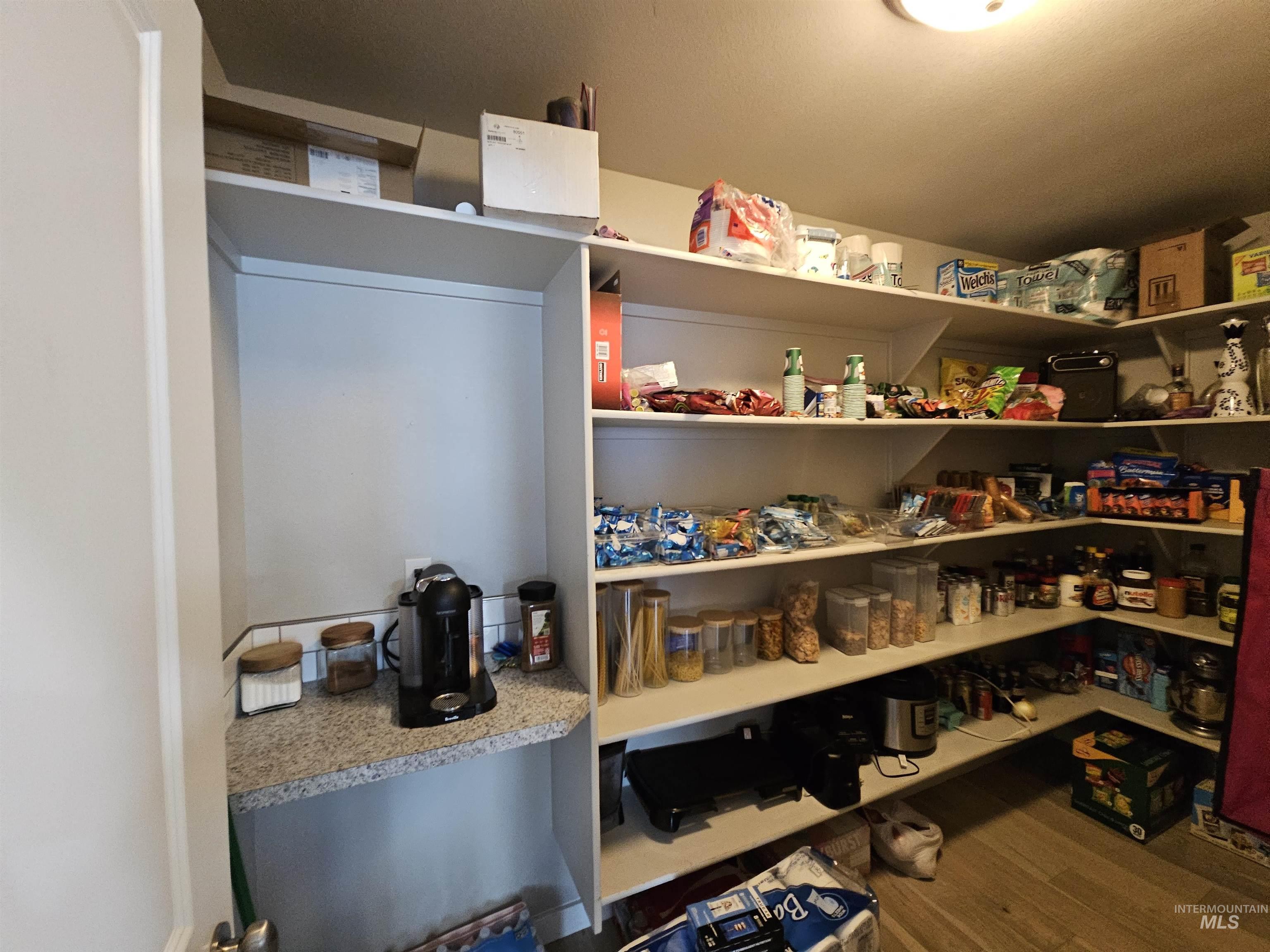 350 Syringa Springs Dr., Fruitland, Idaho 83619, 3 Bedrooms, 2 Bathrooms, Residential For Sale, Price $575,000,MLS 98971541