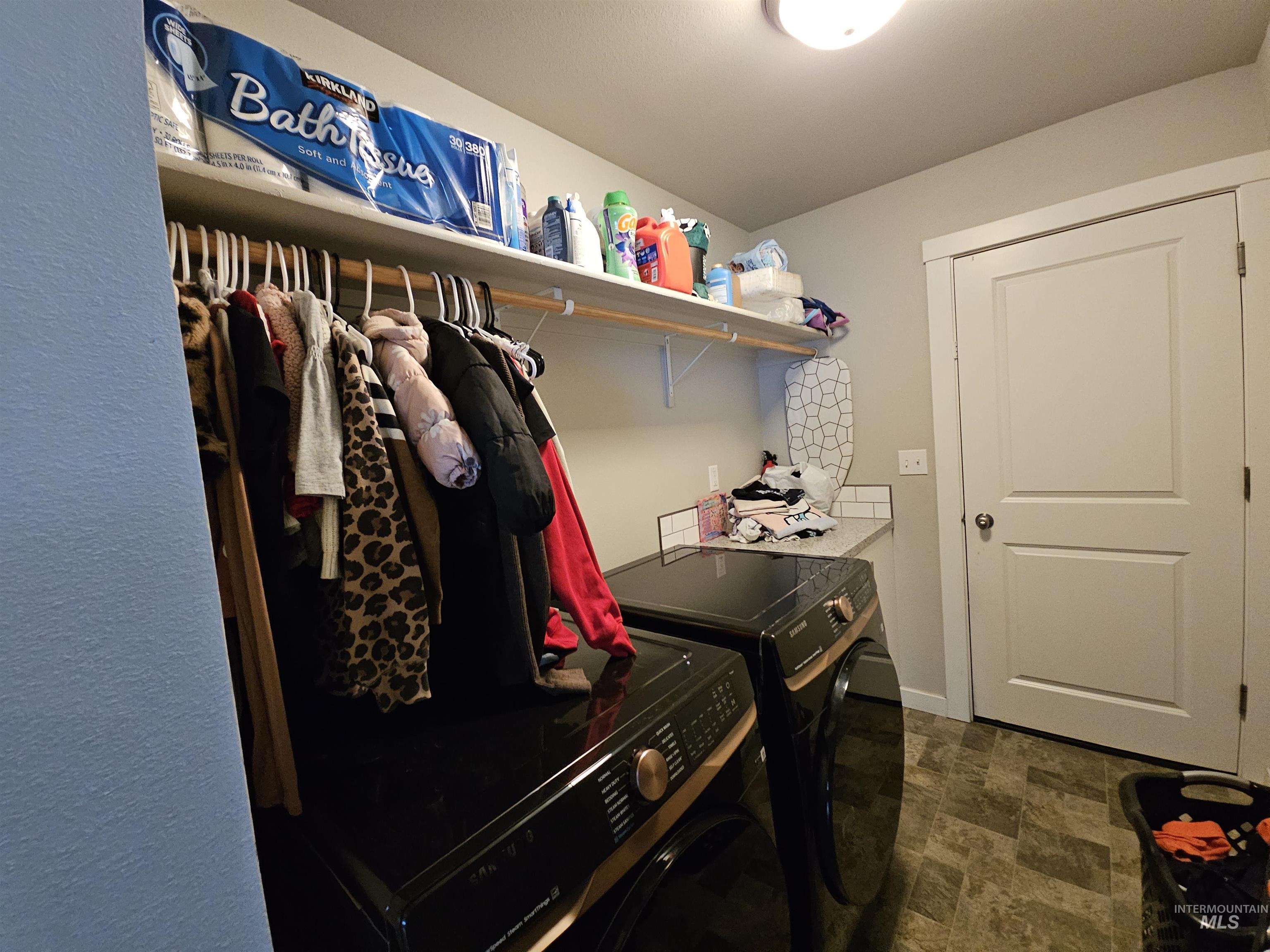 350 Syringa Springs Dr., Fruitland, Idaho 83619, 3 Bedrooms, 2 Bathrooms, Residential For Sale, Price $575,000,MLS 98971541