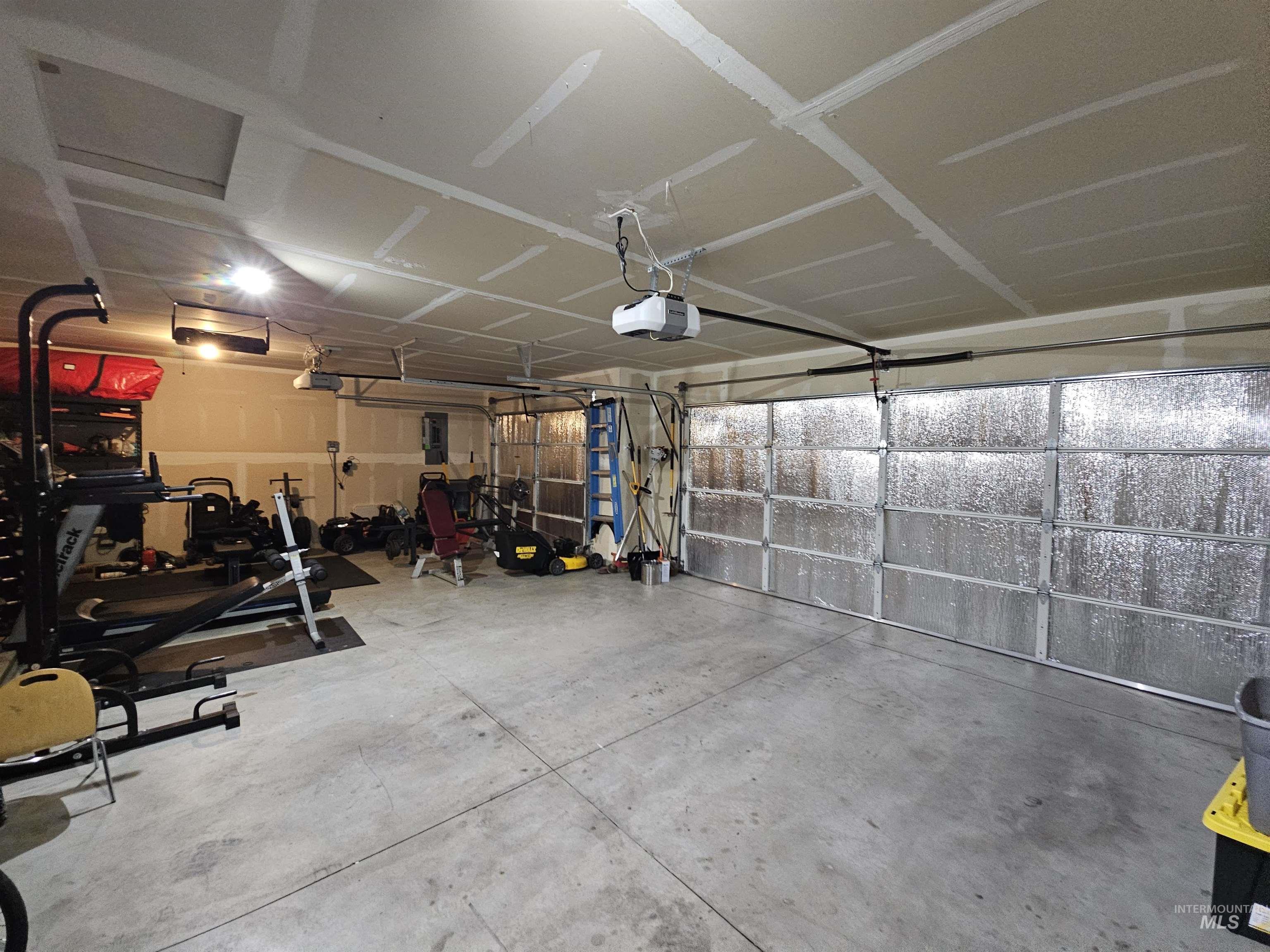 350 Syringa Springs Dr., Fruitland, Idaho 83619, 3 Bedrooms, 2 Bathrooms, Residential For Sale, Price $575,000,MLS 98971541