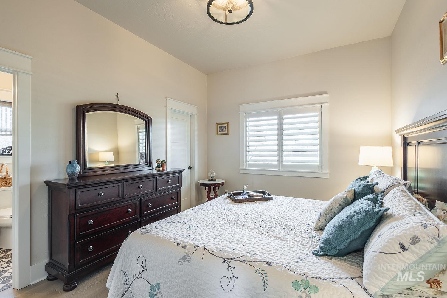 1842 N Highbury Way, Eagle, Idaho 83616, 4 Bedrooms, 3.5 Bathrooms, Residential For Sale, Price $1,295,000,MLS 98971542