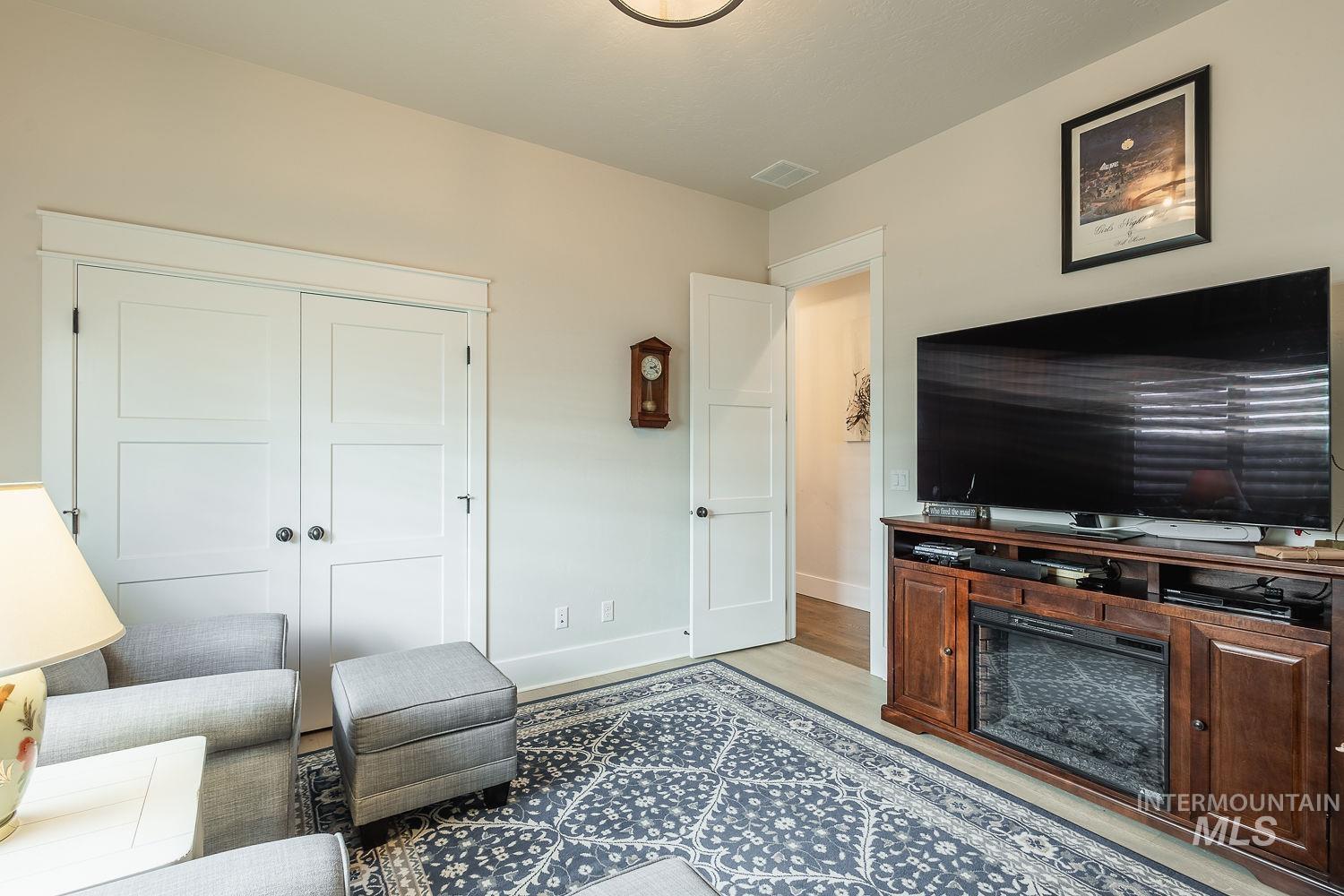 1842 N Highbury Way, Eagle, Idaho 83616, 4 Bedrooms, 3.5 Bathrooms, Residential For Sale, Price $1,295,000,MLS 98971542