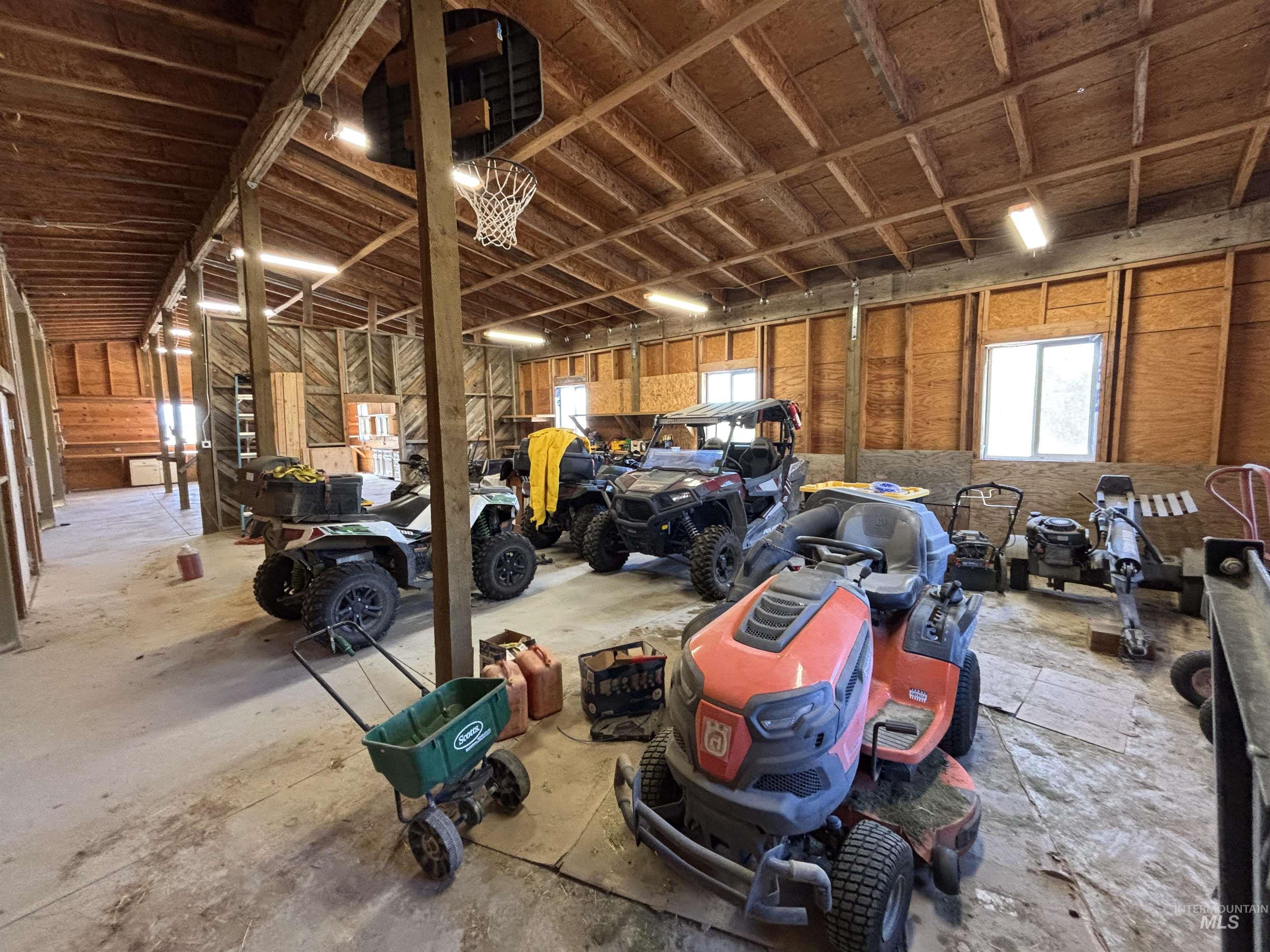 7978 Baseline RD., Melba, Idaho 83641, 3 Bedrooms, 2 Bathrooms, Residential For Sale, Price $989,500,MLS 98971543