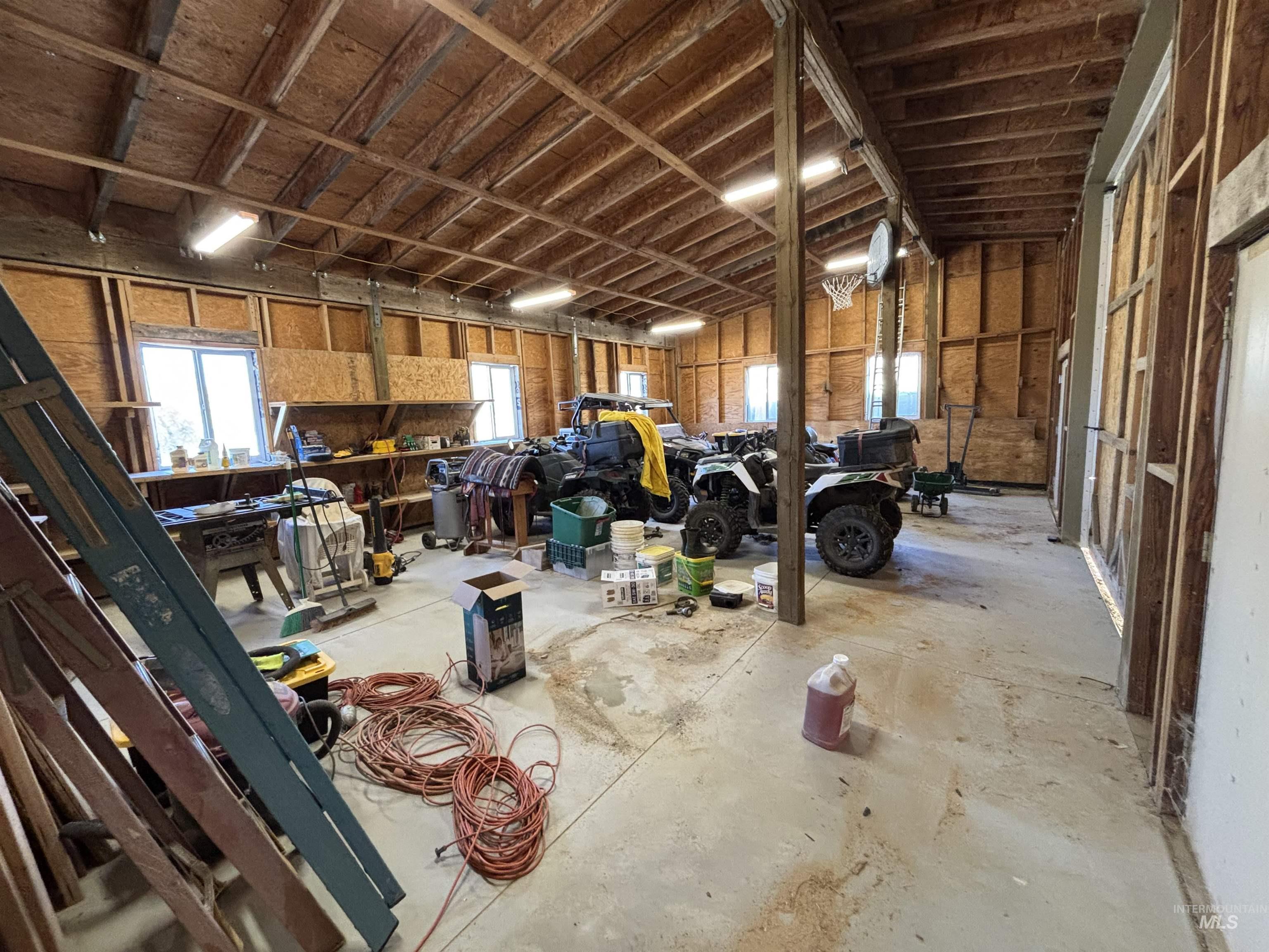 7978 Baseline RD., Melba, Idaho 83641, 3 Bedrooms, 2 Bathrooms, Residential For Sale, Price $989,500,MLS 98971543