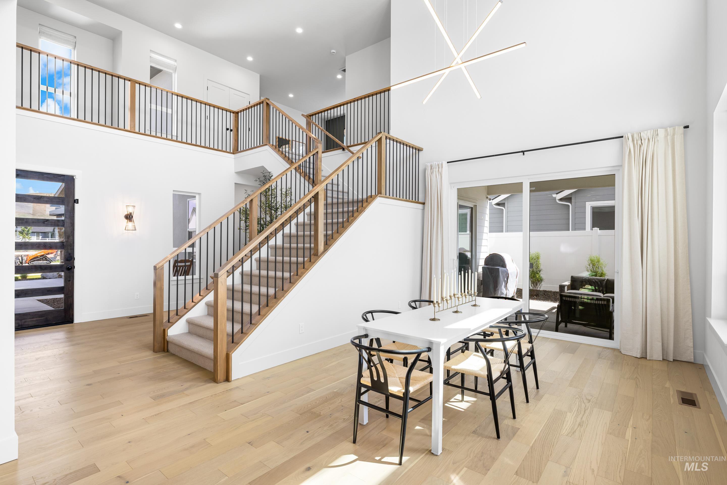 7469 W Diamond Lake Dr, Boise, Idaho 83714, 4 Bedrooms, 4.5 Bathrooms, Residential For Sale, Price $1,289,000,MLS 98971544