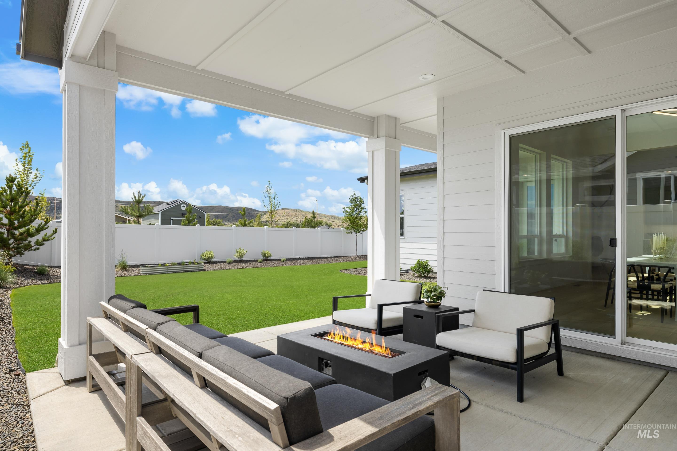 7469 W Diamond Lake Dr, Boise, Idaho 83714, 4 Bedrooms, 4.5 Bathrooms, Residential For Sale, Price $1,289,000,MLS 98971544