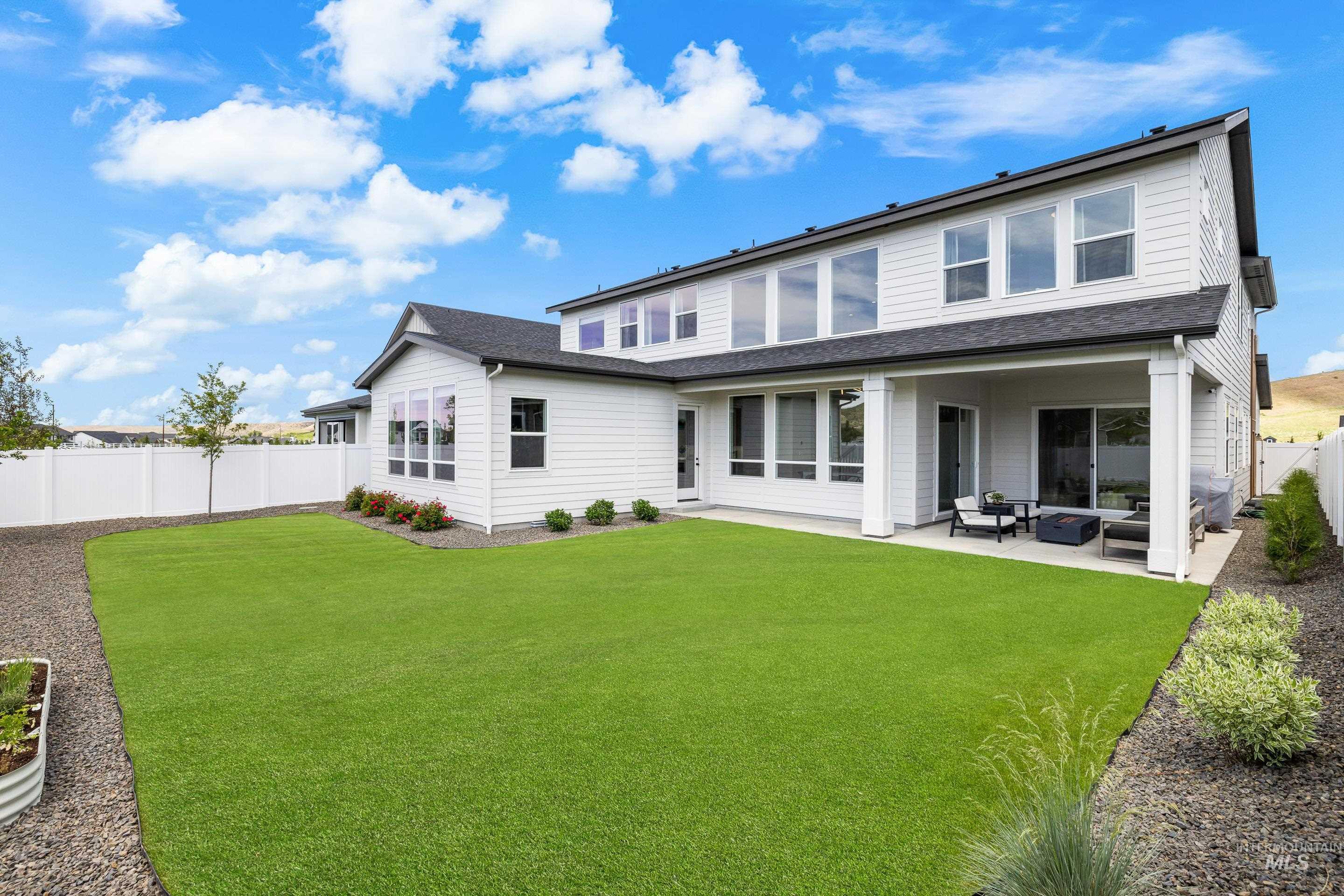 7469 W Diamond Lake Dr, Boise, Idaho 83714, 4 Bedrooms, 4.5 Bathrooms, Residential For Sale, Price $1,289,000,MLS 98971544