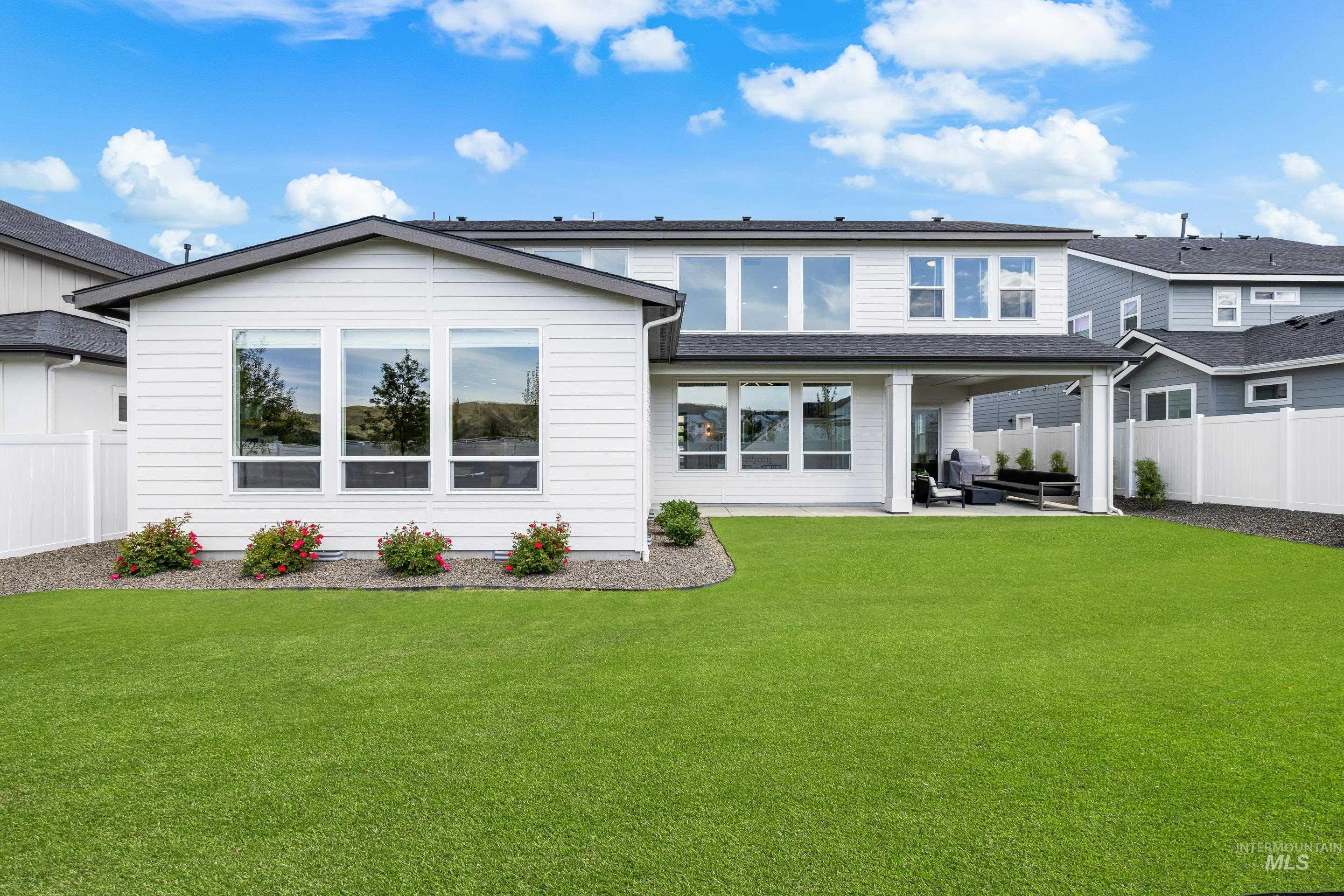 7469 W Diamond Lake Dr, Boise, Idaho 83714, 4 Bedrooms, 4.5 Bathrooms, Residential For Sale, Price $1,289,000,MLS 98971544