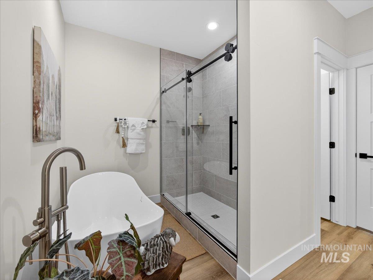 3355 County Line Rd, New Plymouth, Idaho 83655, 3 Bedrooms, 2 Bathrooms, Residential For Sale, Price $648,000,MLS 98971546