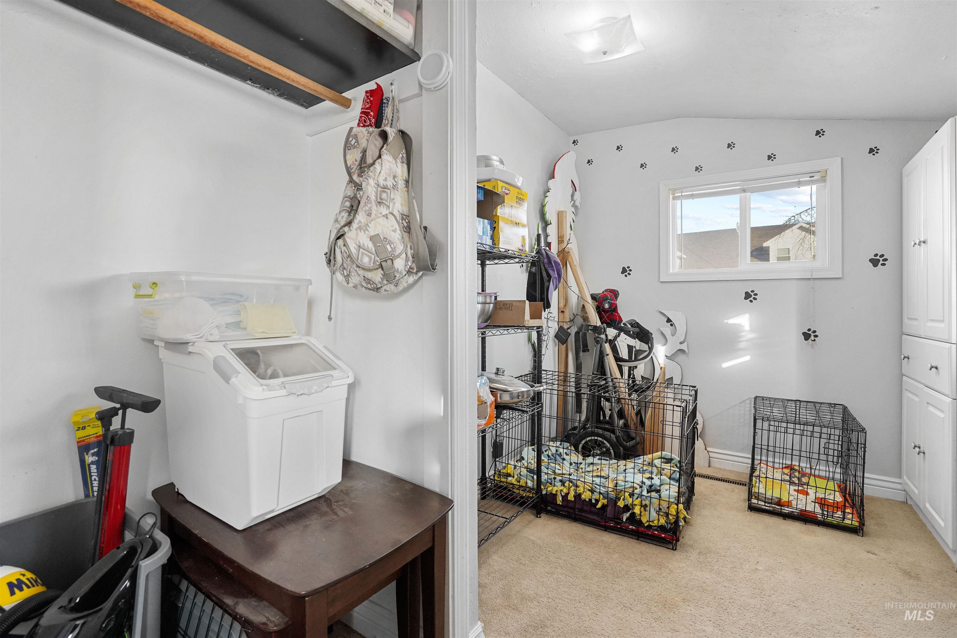 1427 Oakley Ave, Burley, Idaho 83318, 3 Bedrooms, 1 Bathroom, Residential For Sale, Price $225,000,MLS 98971547