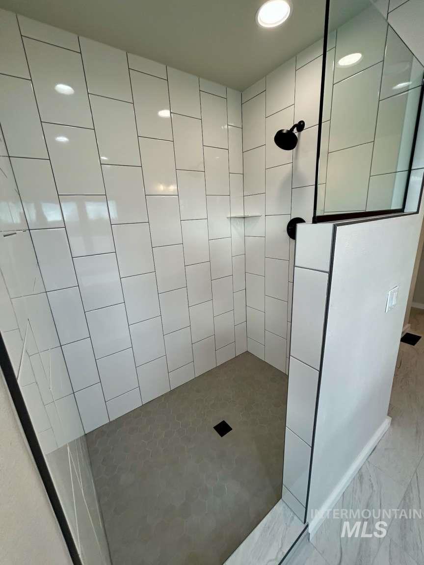 6975 J & S Circle, Nampa, Idaho 83686, 3 Bedrooms, 2 Bathrooms, Residential For Sale, Price $850,000,MLS 98971552