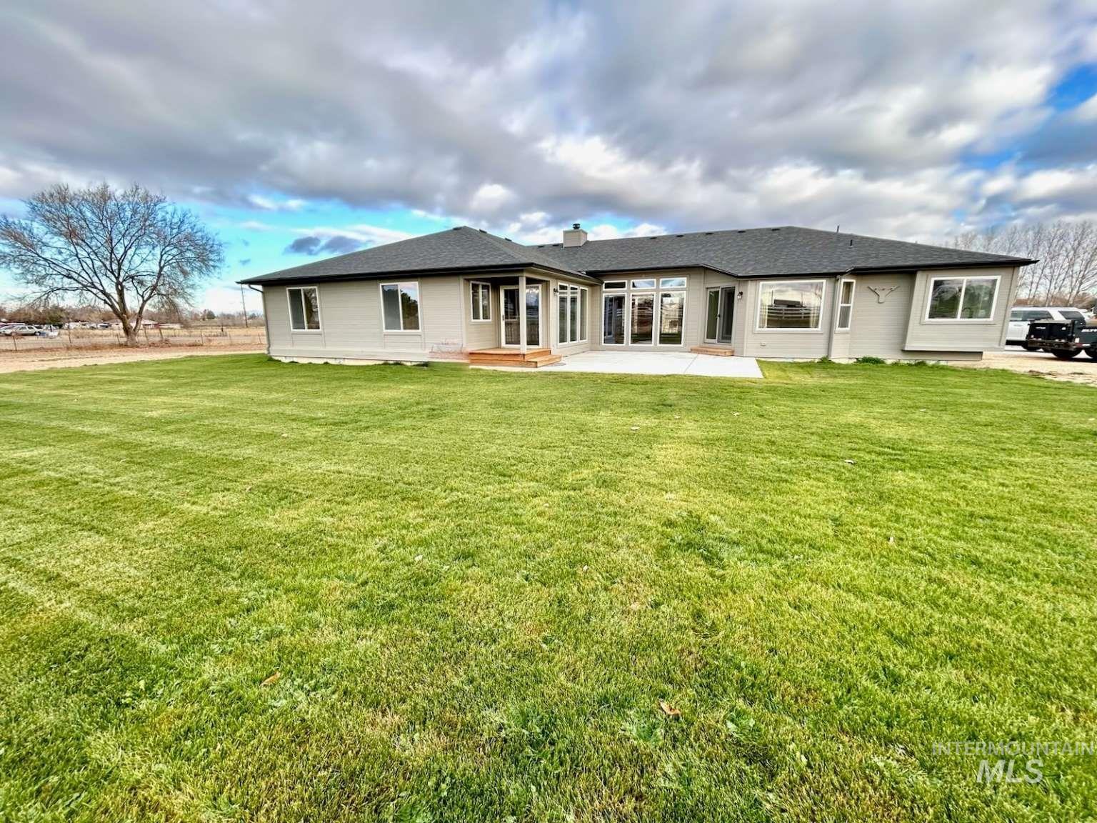 6975 J & S Circle, Nampa, Idaho 83686, 3 Bedrooms, 2 Bathrooms, Residential For Sale, Price $850,000,MLS 98971552