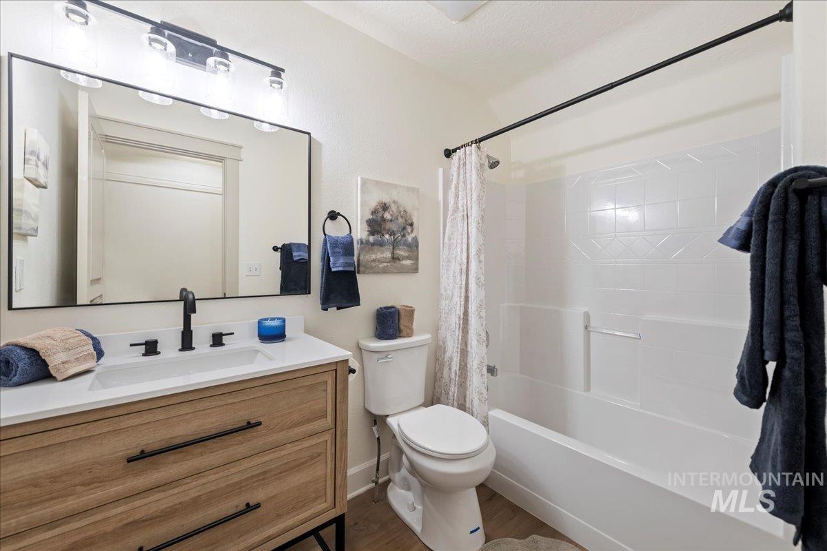 22798 Elsie St, Caldwell, Idaho 83607, 6 Bedrooms, 3 Bathrooms, Residential For Sale, Price $589,900,MLS 98971555