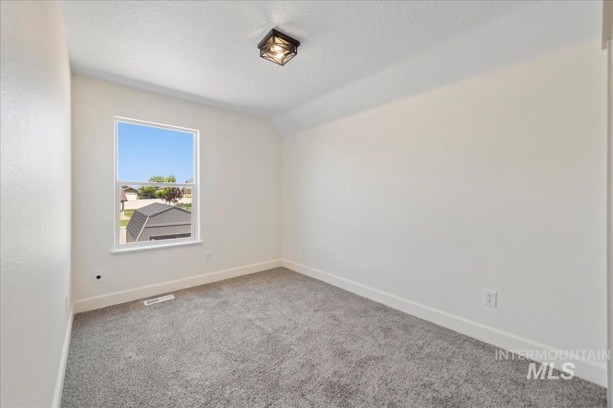 22798 Elsie St, Caldwell, Idaho 83607, 6 Bedrooms, 3 Bathrooms, Residential For Sale, Price $589,900,MLS 98971555