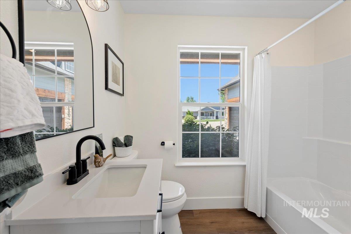 22798 Elsie St, Caldwell, Idaho 83607, 6 Bedrooms, 3 Bathrooms, Residential For Sale, Price $589,900,MLS 98971555