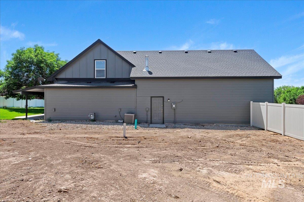 22798 Elsie St, Caldwell, Idaho 83607, 6 Bedrooms, 3 Bathrooms, Residential For Sale, Price $589,900,MLS 98971555