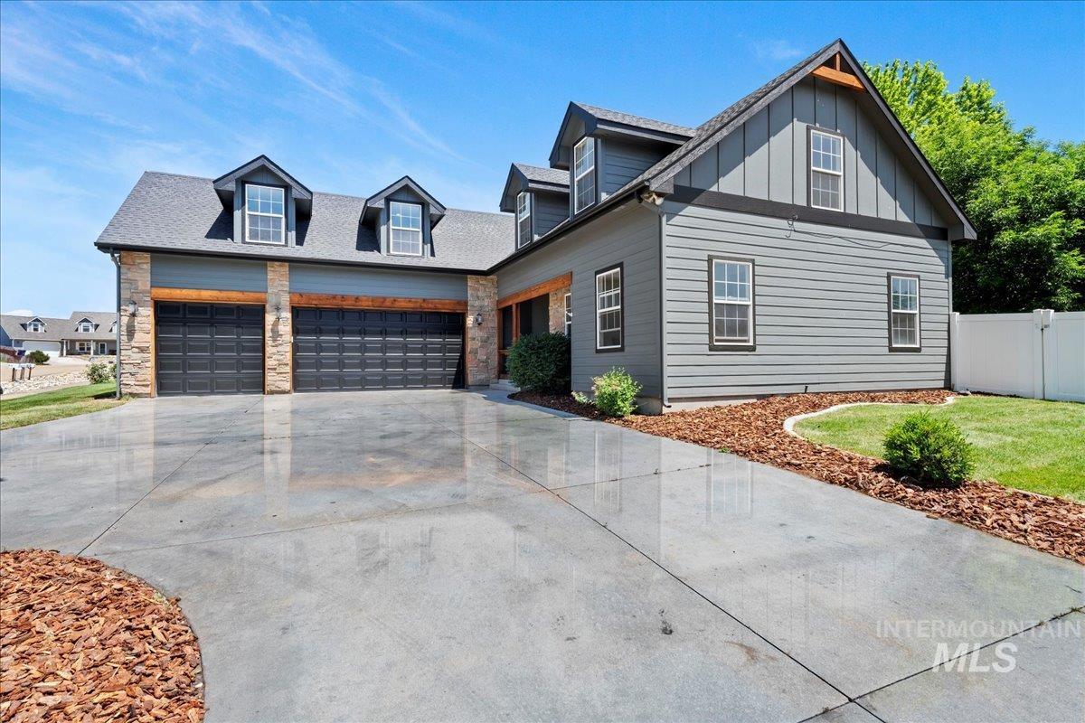 22798 Elsie St, Caldwell, Idaho 83607, 6 Bedrooms, 3 Bathrooms, Residential For Sale, Price $589,900,MLS 98971555