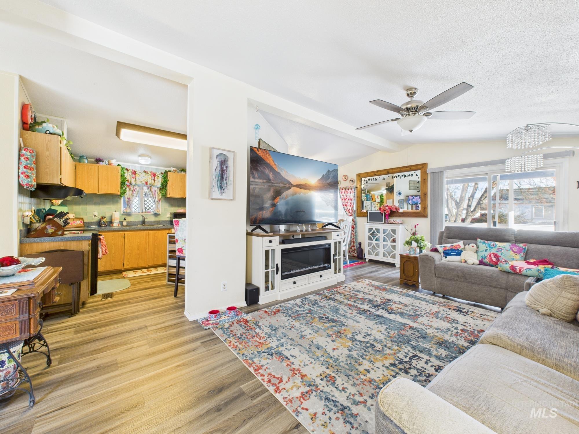 1401 Republic Lane, Emmett, Idaho 83617, 2 Bedrooms, 2 Bathrooms, Residential For Sale, Price $170,000,MLS 98971560