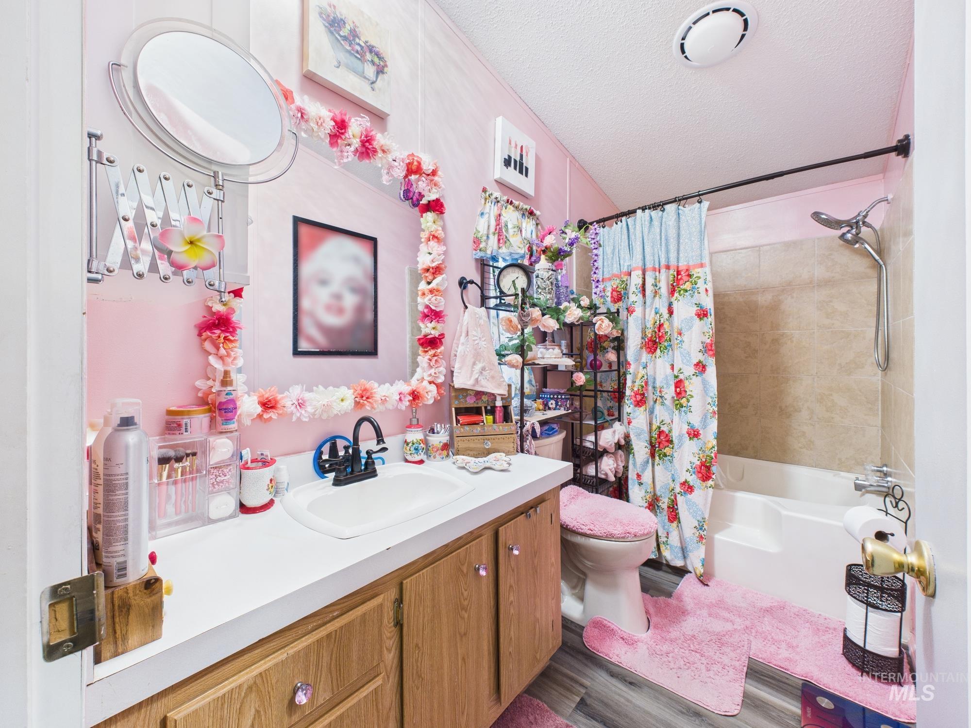 1401 Republic Lane, Emmett, Idaho 83617, 2 Bedrooms, 2 Bathrooms, Residential For Sale, Price $170,000,MLS 98971560