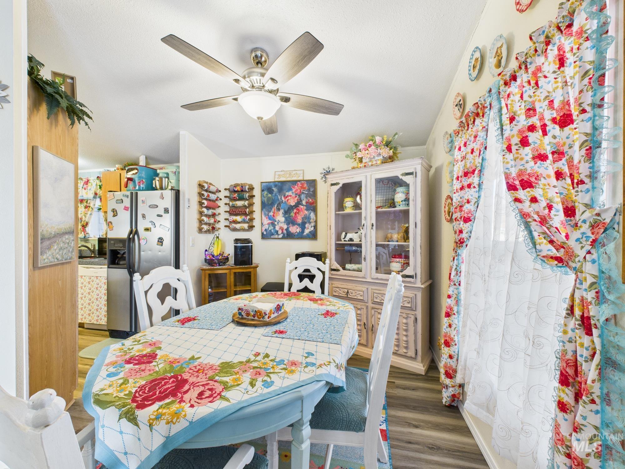 1401 Republic Lane, Emmett, Idaho 83617, 2 Bedrooms, 2 Bathrooms, Residential For Sale, Price $170,000,MLS 98971560