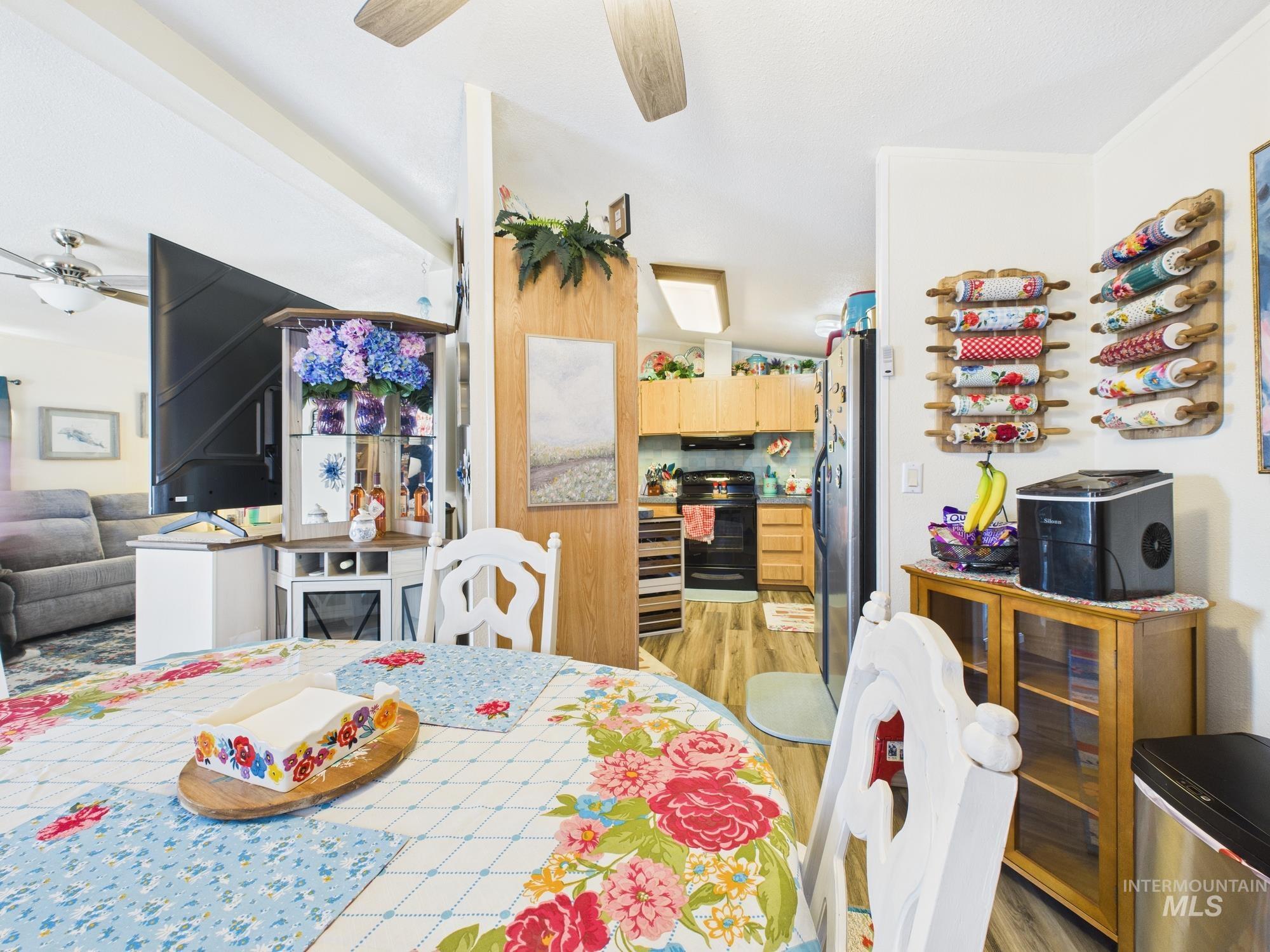 1401 Republic Lane, Emmett, Idaho 83617, 2 Bedrooms, 2 Bathrooms, Residential For Sale, Price $170,000,MLS 98971560