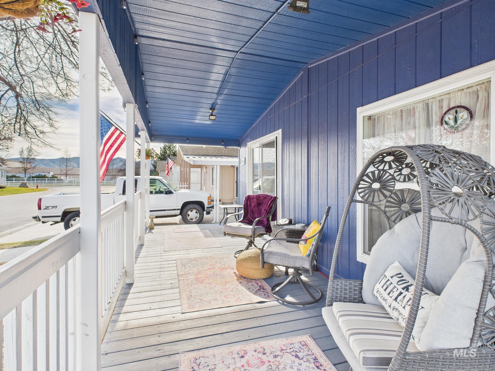 1401 Republic Lane, Emmett, Idaho 83617, 2 Bedrooms, 2 Bathrooms, Residential For Sale, Price $170,000,MLS 98971560