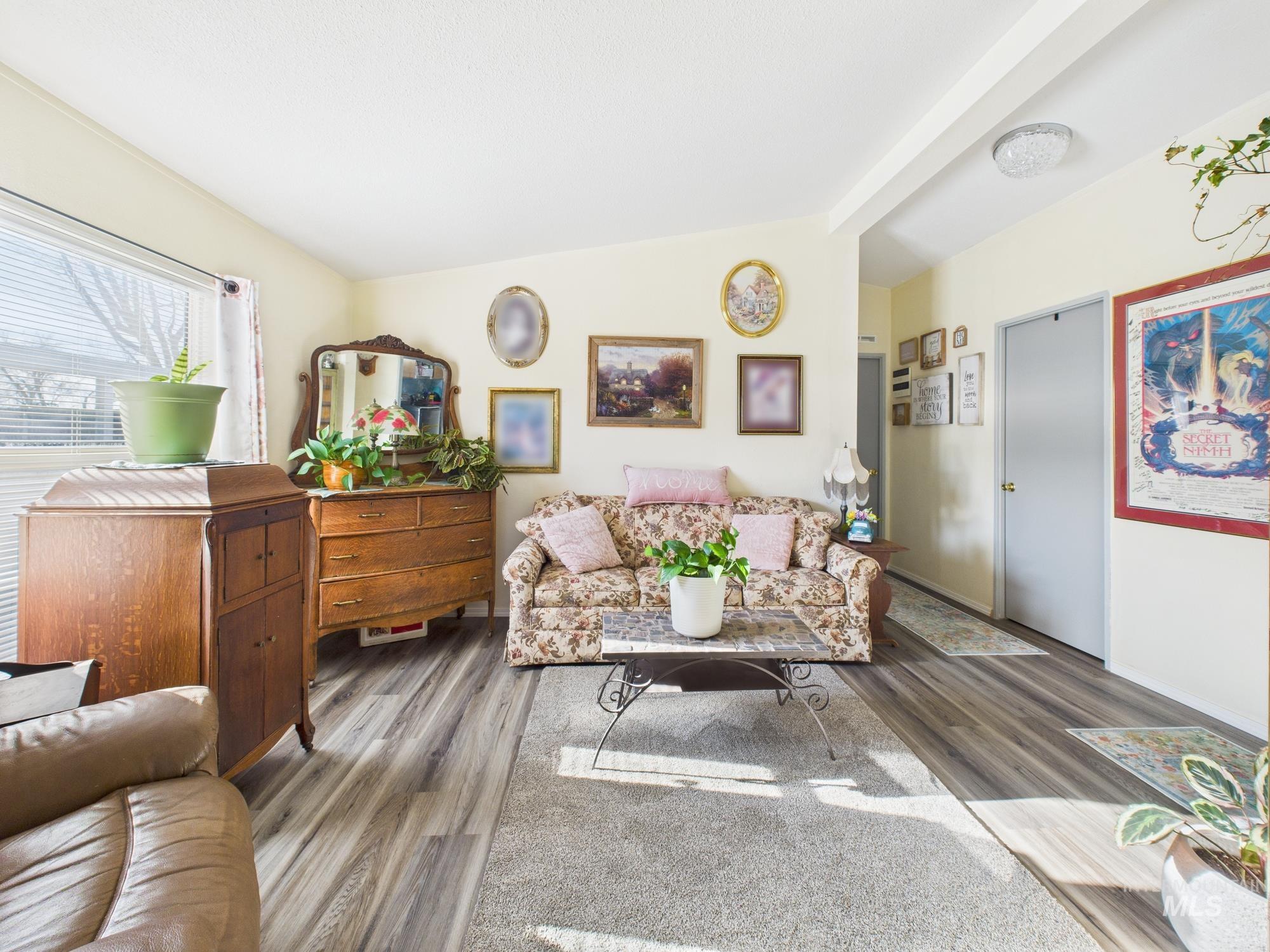 1401 Republic Lane, Emmett, Idaho 83617, 2 Bedrooms, 2 Bathrooms, Residential For Sale, Price $170,000,MLS 98971560