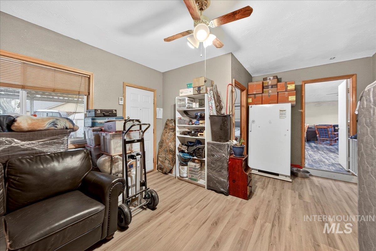 2601 N Snow Goose Way, Meridian, Idaho 83646, 3 Bedrooms, 2 Bathrooms, Residential For Sale, Price $385,000,MLS 98971561