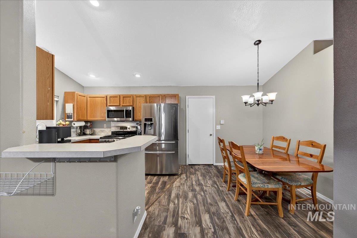 2601 N Snow Goose Way, Meridian, Idaho 83646, 3 Bedrooms, 2 Bathrooms, Residential For Sale, Price $385,000,MLS 98971561