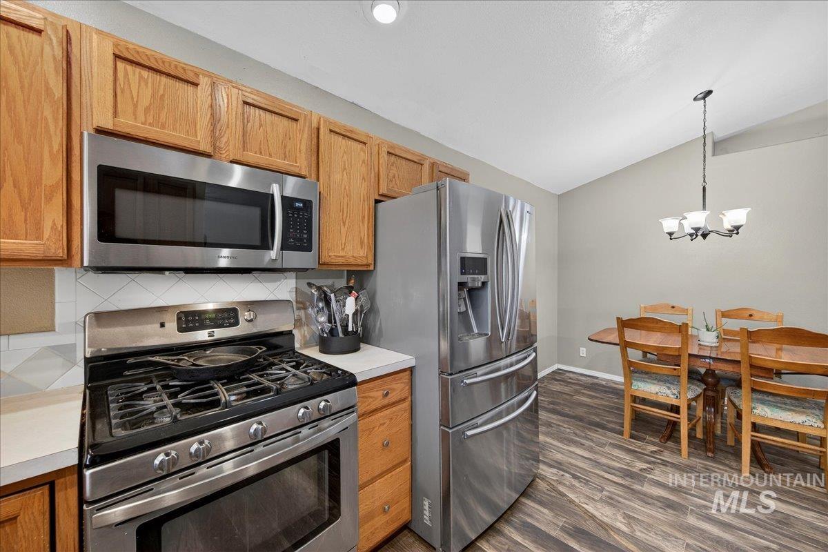 2601 N Snow Goose Way, Meridian, Idaho 83646, 3 Bedrooms, 2 Bathrooms, Residential For Sale, Price $385,000,MLS 98971561