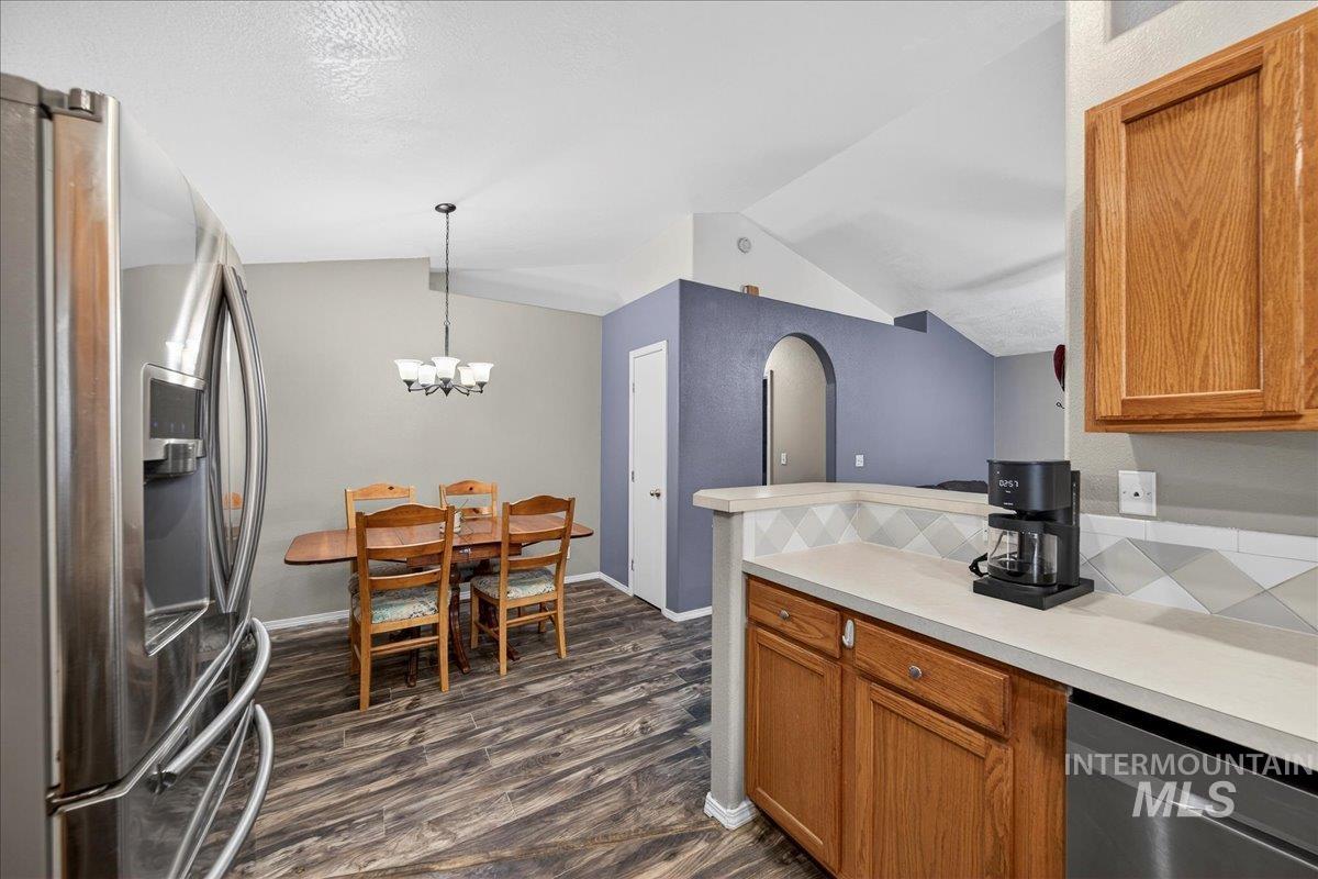 2601 N Snow Goose Way, Meridian, Idaho 83646, 3 Bedrooms, 2 Bathrooms, Residential For Sale, Price $385,000,MLS 98971561