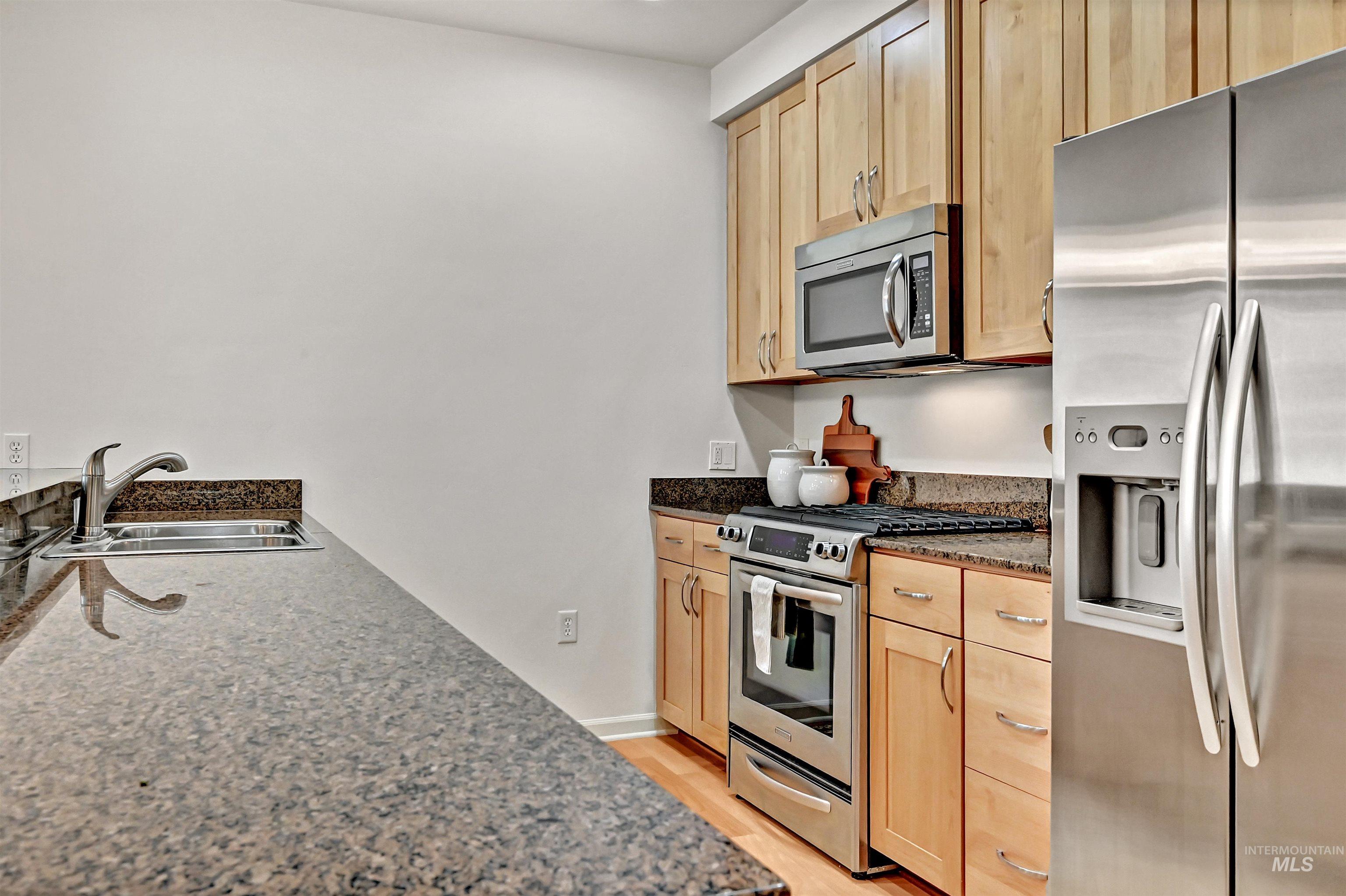 323 W Jefferson Street Apt 103, Boise, Idaho 83702-5126, 2 Bedrooms, 1.5 Bathrooms, Residential For Sale, Price $750,000,MLS 98971562