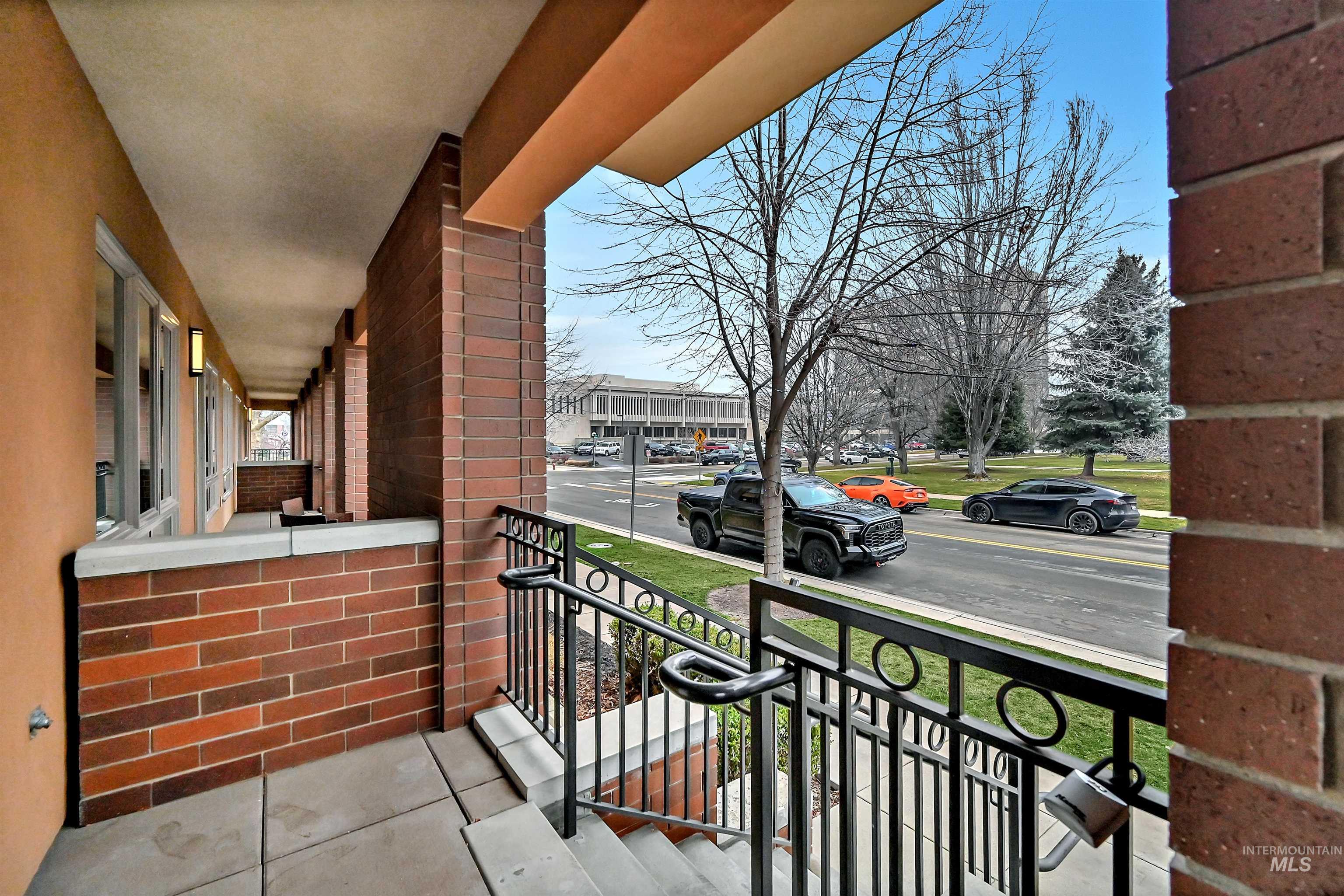 323 W Jefferson Street Apt 103, Boise, Idaho 83702-5126, 2 Bedrooms, 1.5 Bathrooms, Residential For Sale, Price $750,000,MLS 98971562