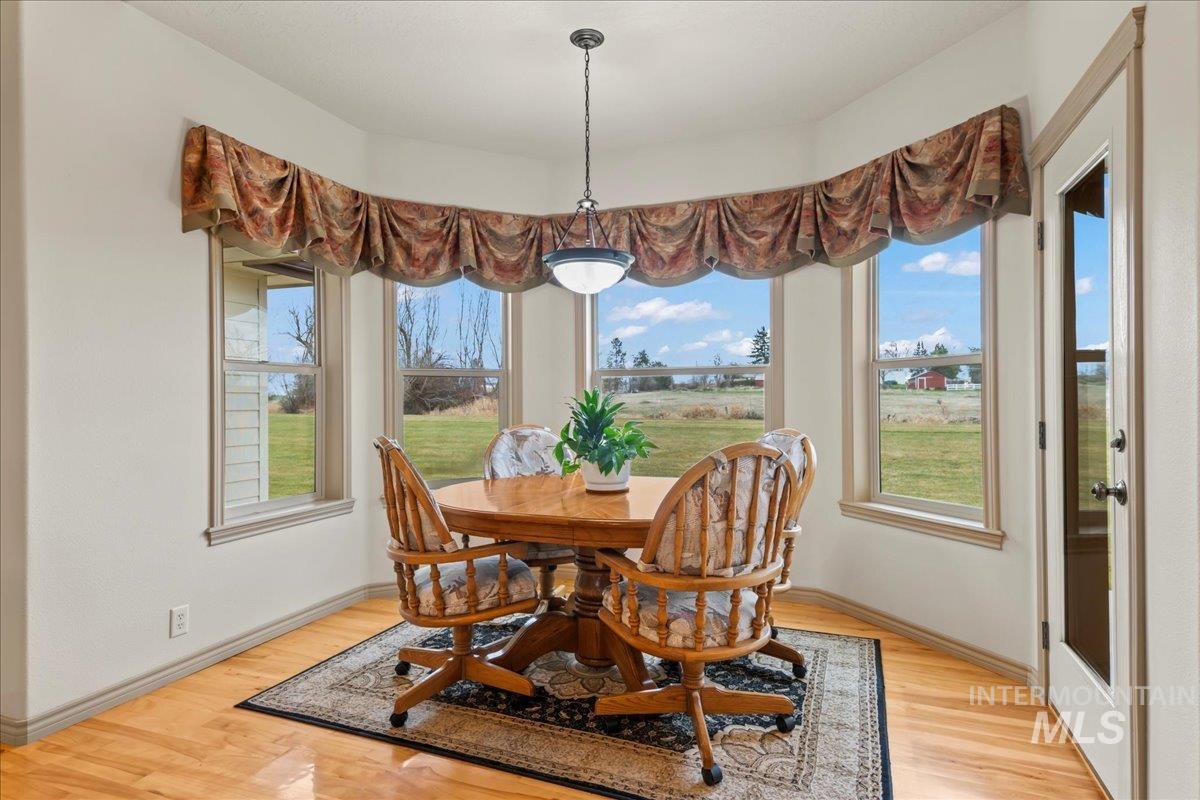 7645 E Charismatic St, Nampa, Idaho 83687, 3 Bedrooms, 2.5 Bathrooms, Residential For Sale, Price $998,000,MLS 98971564