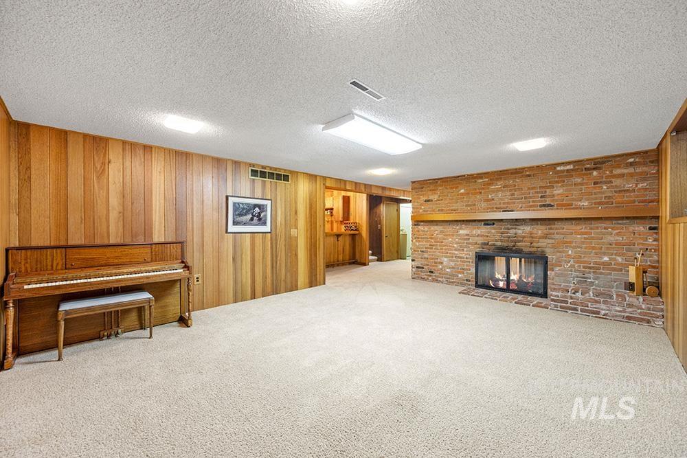 4431 W Hillcrest Dr, Boise, Idaho 83705, 4 Bedrooms, 3.5 Bathrooms, Residential For Sale, Price $1,298,000,MLS 98971567