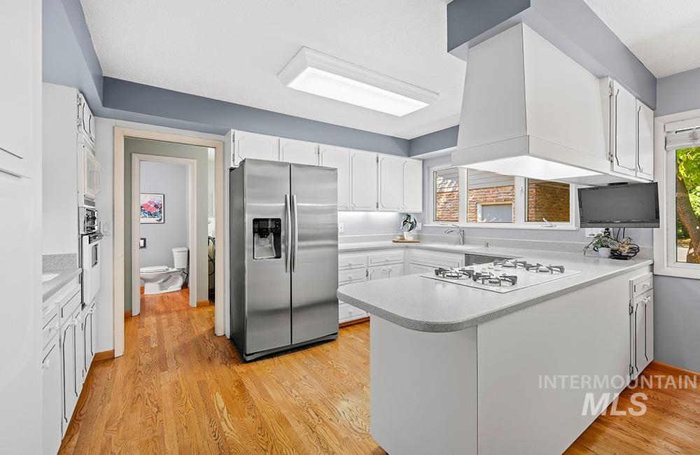 4431 W Hillcrest Dr, Boise, Idaho 83705, 4 Bedrooms, 3.5 Bathrooms, Residential For Sale, Price $1,298,000,MLS 98971567