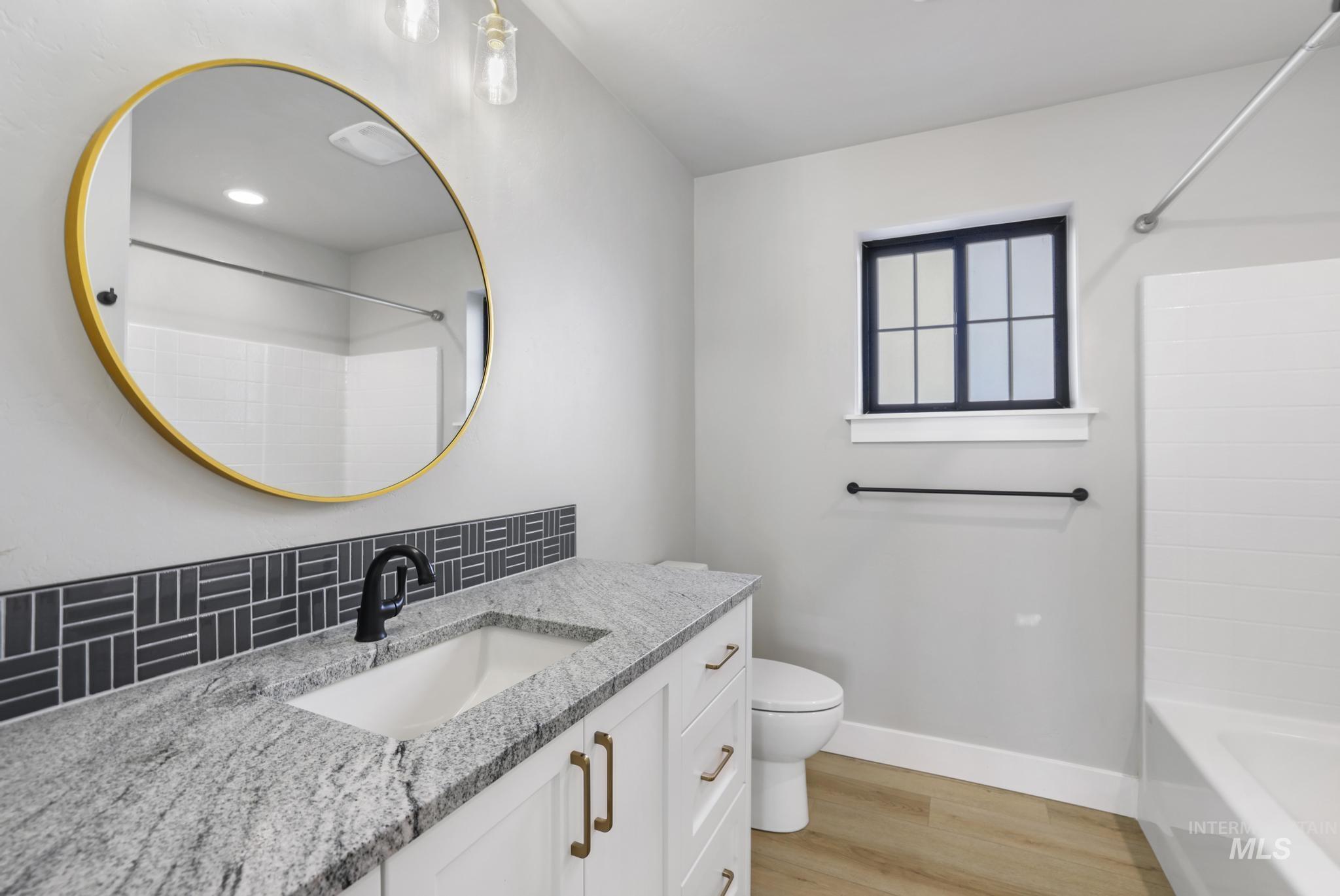 2442 Clear Creek Ct, Twin Falls, Idaho 83301, 5 Bedrooms, 3 Bathrooms, Residential For Sale, Price $779,900,MLS 98971568