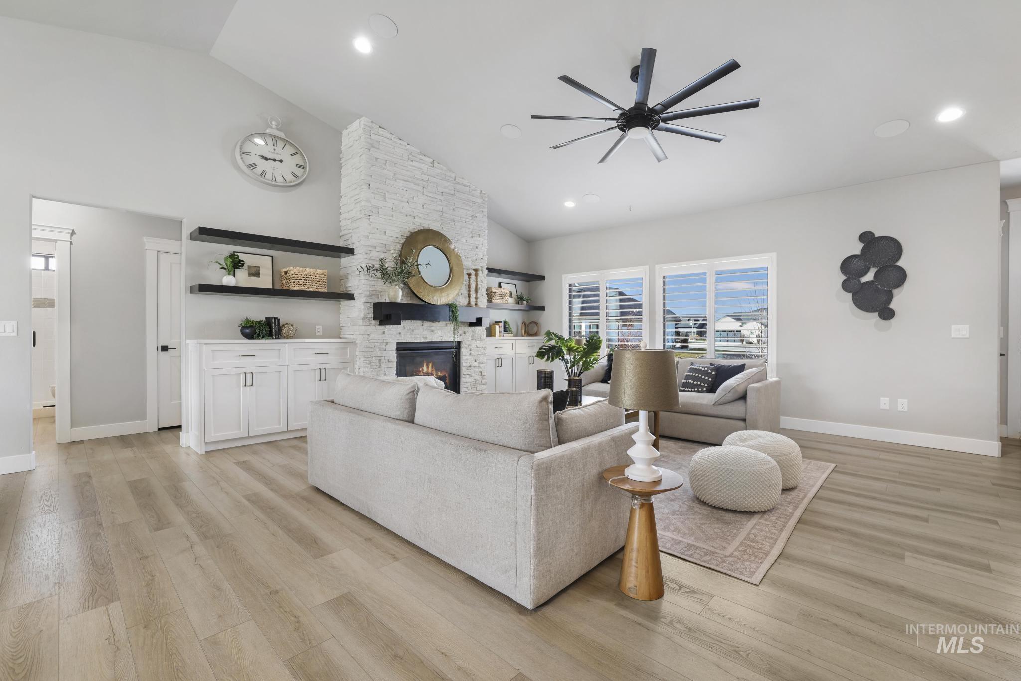 2442 Clear Creek Ct, Twin Falls, Idaho 83301, 5 Bedrooms, 3 Bathrooms, Residential For Sale, Price $779,900,MLS 98971568