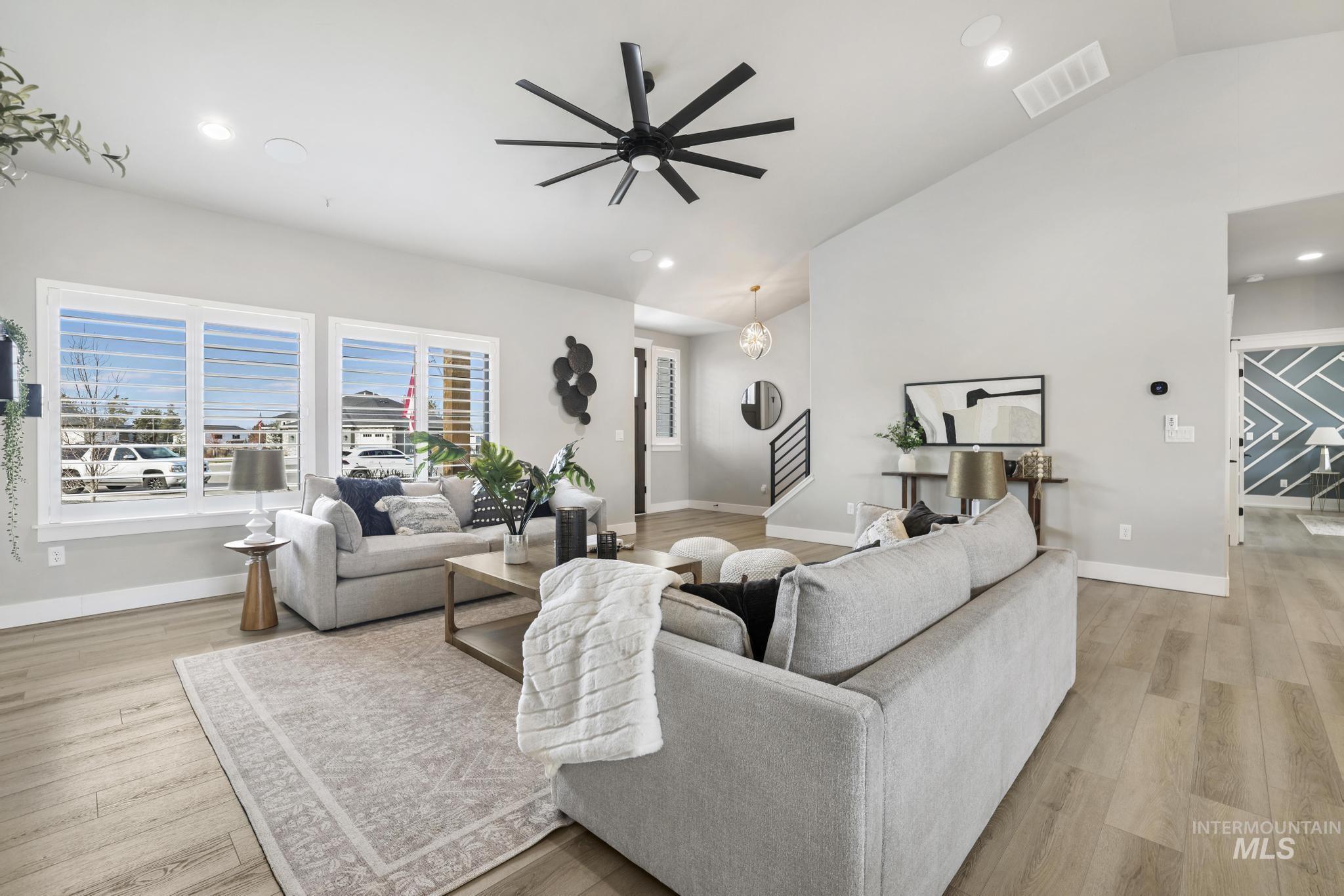 2442 Clear Creek Ct, Twin Falls, Idaho 83301, 5 Bedrooms, 3 Bathrooms, Residential For Sale, Price $779,900,MLS 98971568