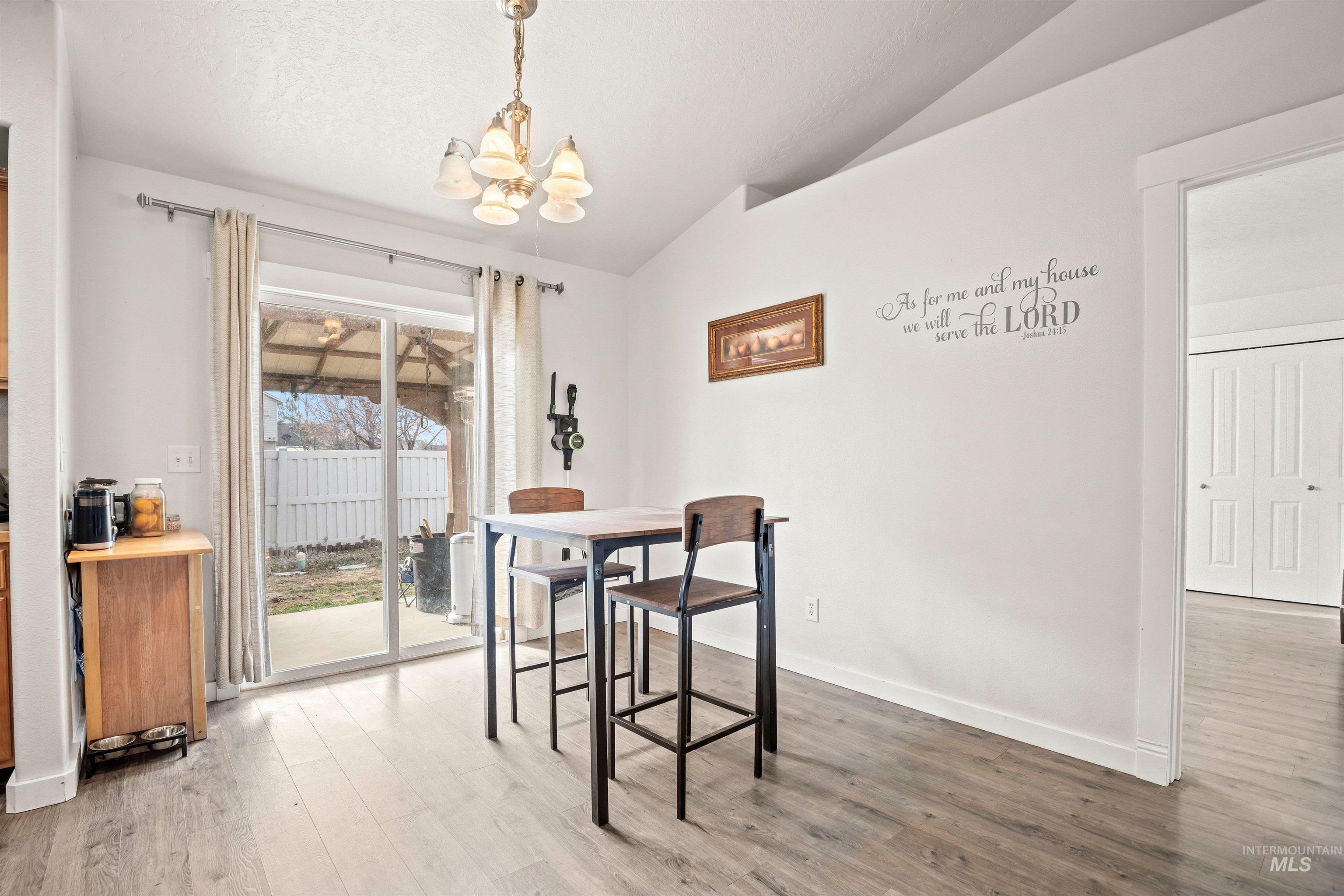 2602 Autumncrest Street, Caldwell, Idaho 83605, 3 Bedrooms, 2 Bathrooms, Residential For Sale, Price $375,000,MLS 98971569