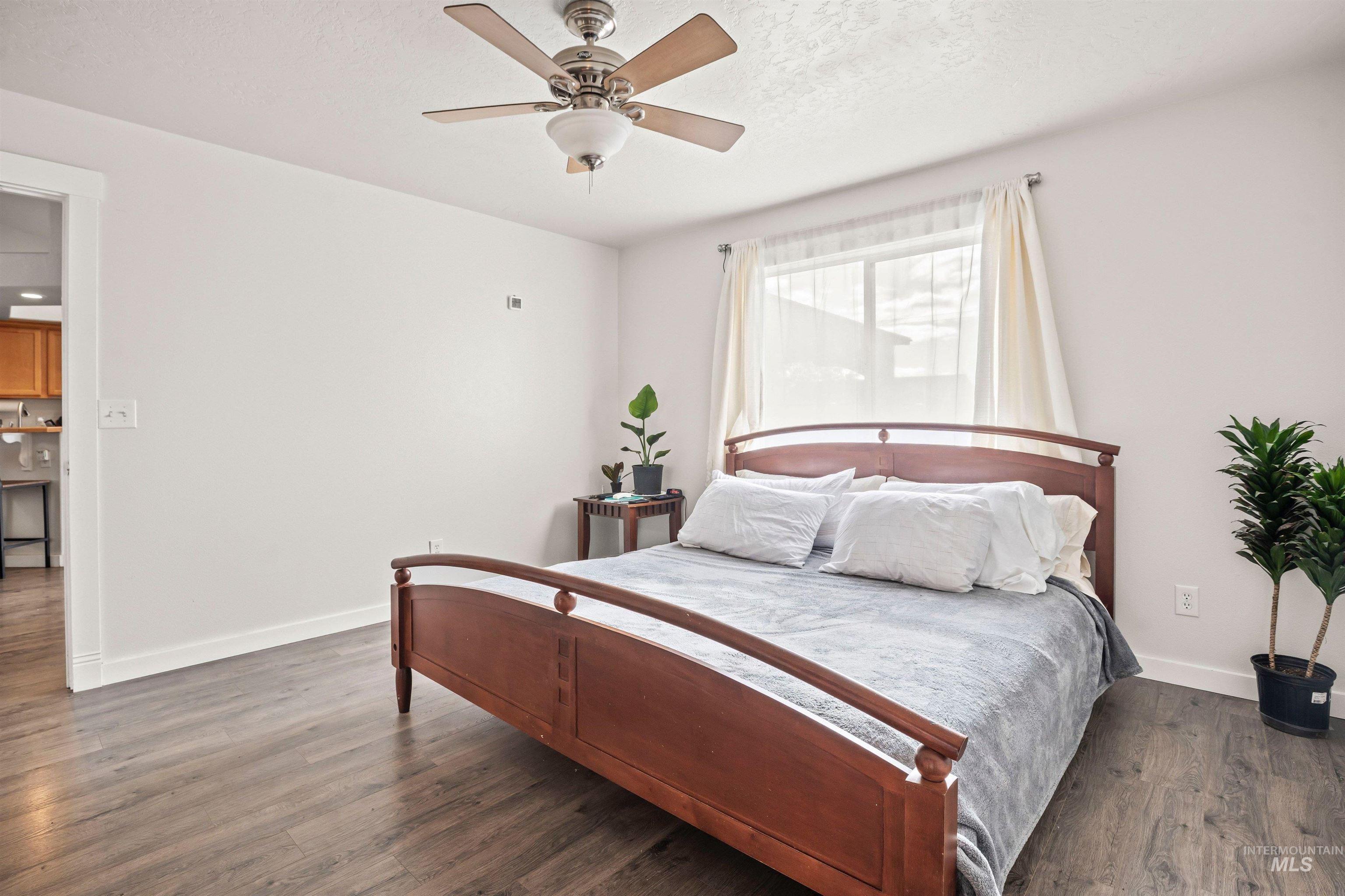 2602 Autumncrest Street, Caldwell, Idaho 83605, 3 Bedrooms, 2 Bathrooms, Residential For Sale, Price $375,000,MLS 98971569