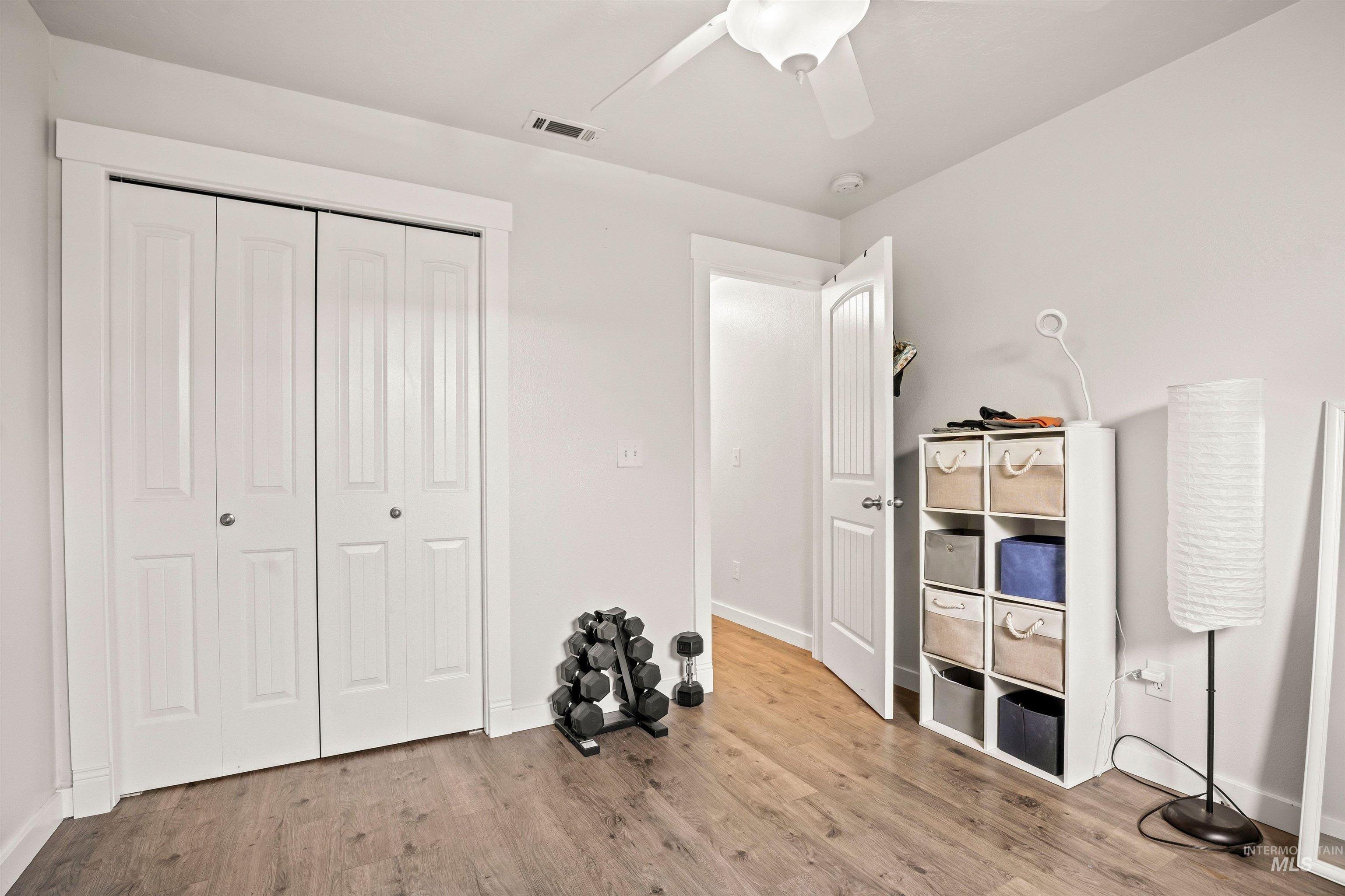 2602 Autumncrest Street, Caldwell, Idaho 83605, 3 Bedrooms, 2 Bathrooms, Residential For Sale, Price $375,000,MLS 98971569