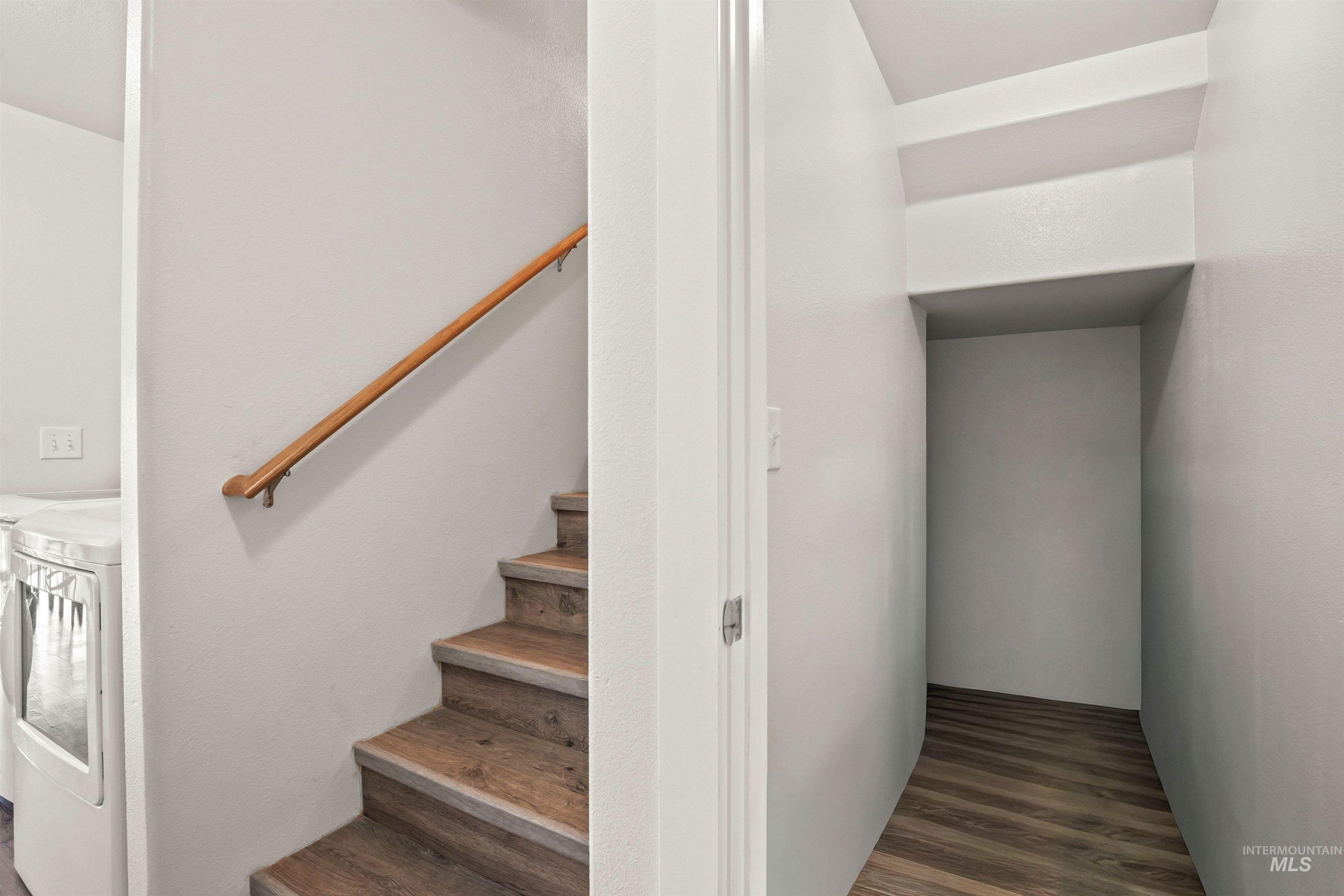 2602 Autumncrest Street, Caldwell, Idaho 83605, 3 Bedrooms, 2 Bathrooms, Residential For Sale, Price $375,000,MLS 98971569