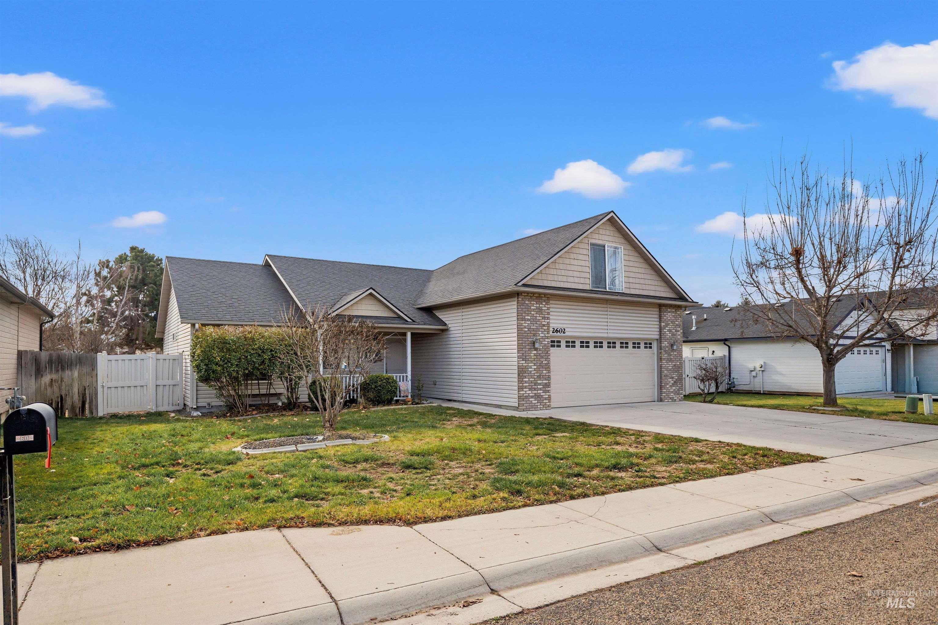 2602 Autumncrest Street, Caldwell, Idaho 83605, 3 Bedrooms, 2 Bathrooms, Residential For Sale, Price $375,000,MLS 98971569