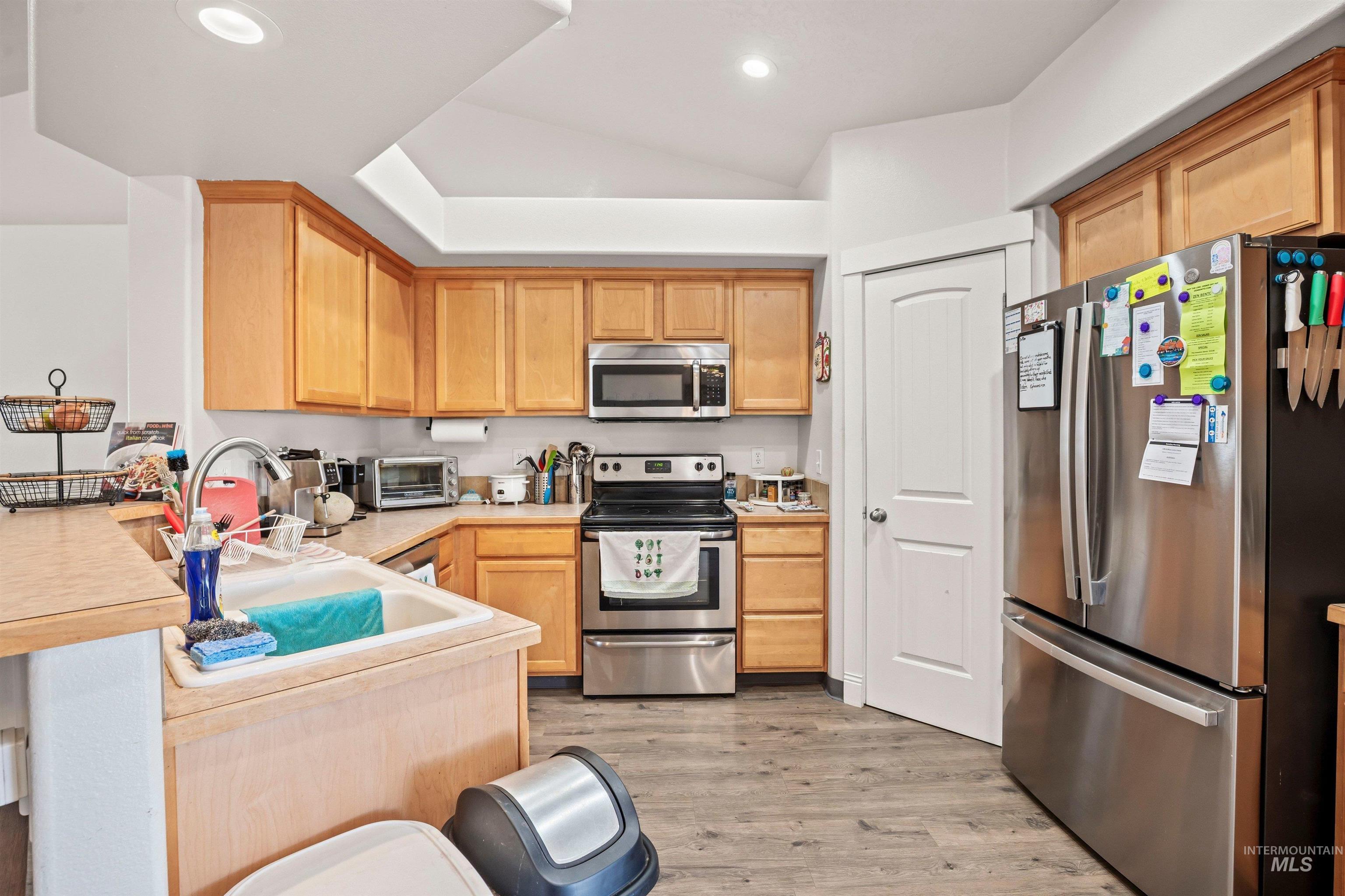 2602 Autumncrest Street, Caldwell, Idaho 83605, 3 Bedrooms, 2 Bathrooms, Residential For Sale, Price $375,000,MLS 98971569