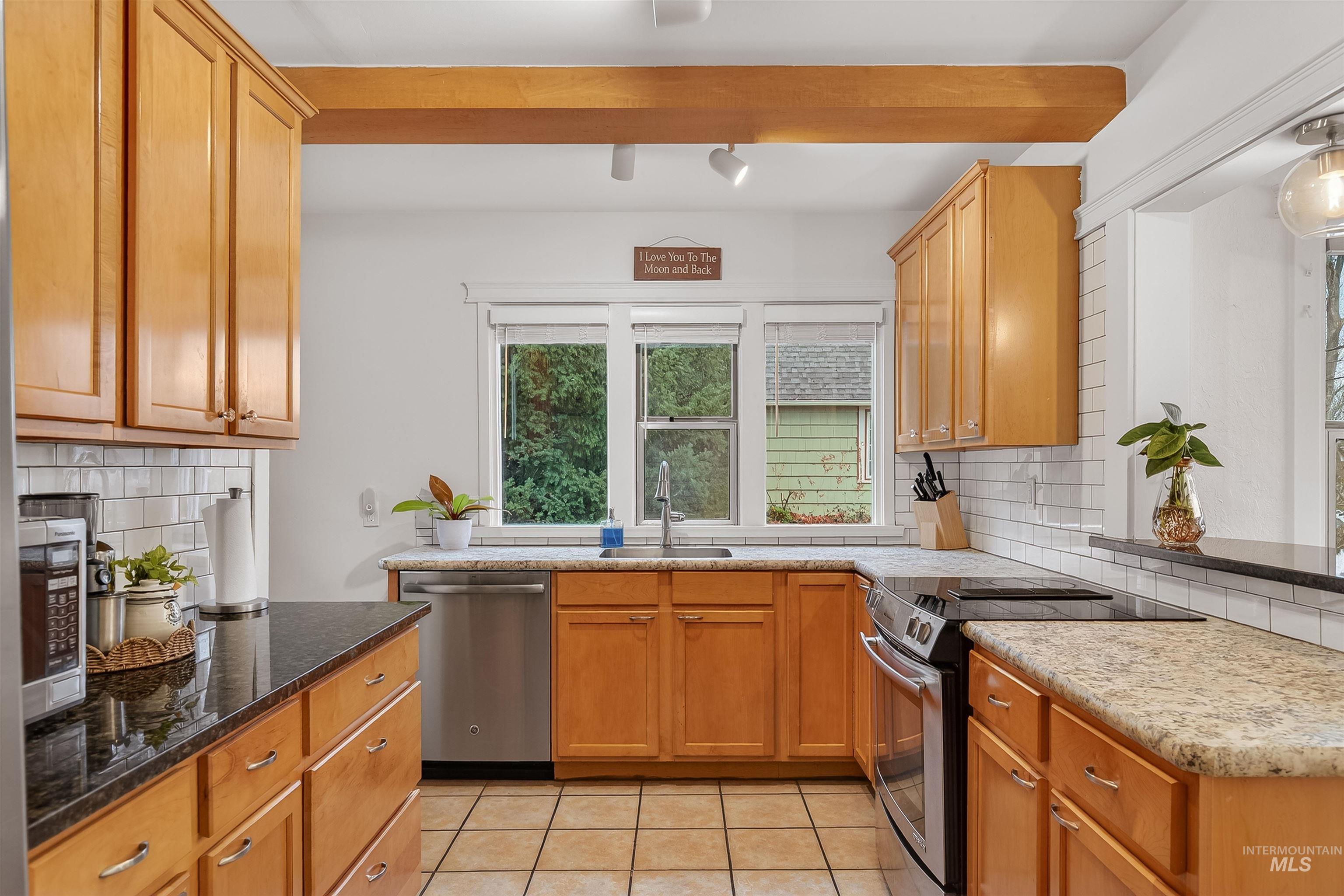 1209 3rd Street, Lewiston, Idaho 83501, 3 Bedrooms, 2 Bathrooms, Residential For Sale, Price $350,000,MLS 98971572