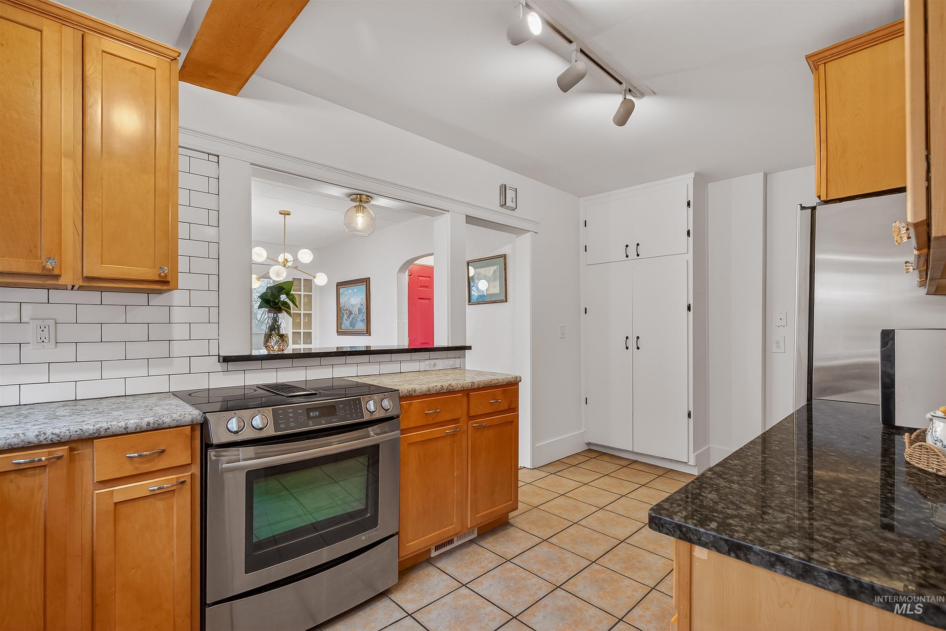 1209 3rd Street, Lewiston, Idaho 83501, 3 Bedrooms, 2 Bathrooms, Residential For Sale, Price $350,000,MLS 98971572