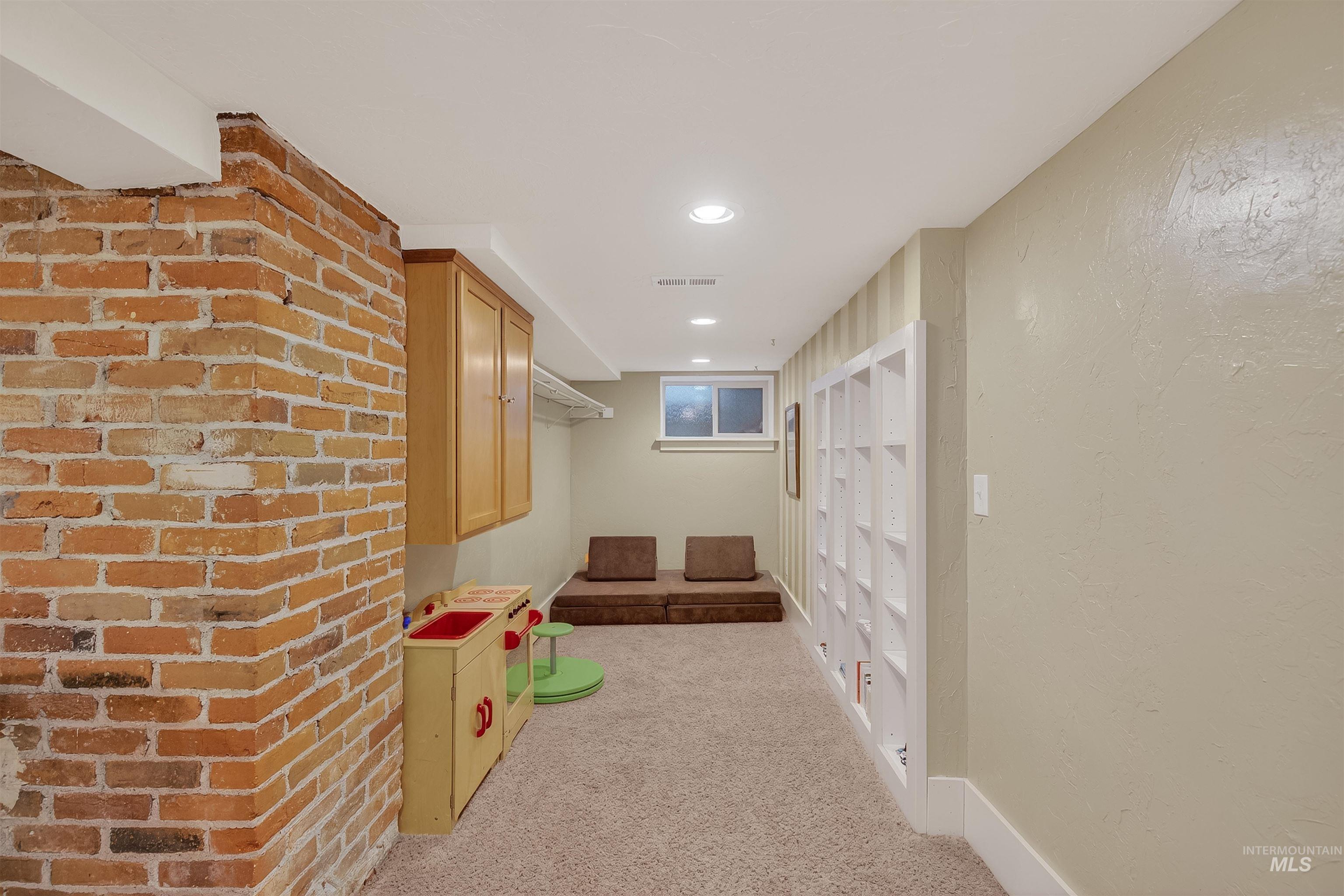 1209 3rd Street, Lewiston, Idaho 83501, 3 Bedrooms, 2 Bathrooms, Residential For Sale, Price $350,000,MLS 98971572